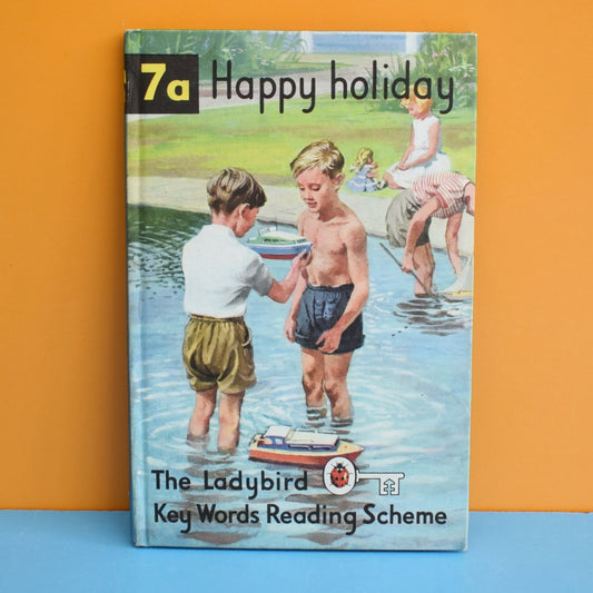 Vintage Ladybird Book - Happy Holiday - Key Words Reading Scheme