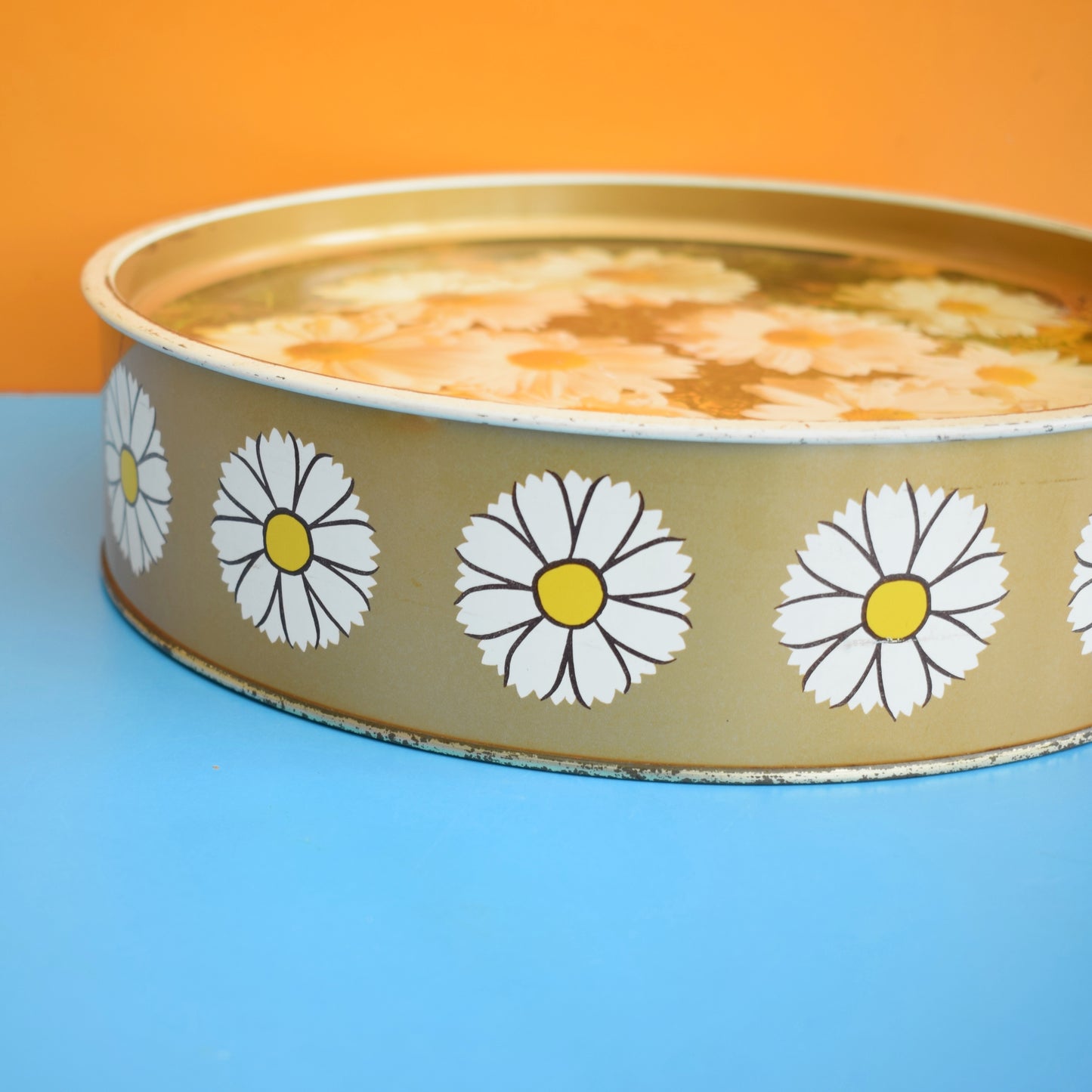 Vintage 1960s Metal Flower Tins - Flower Power
