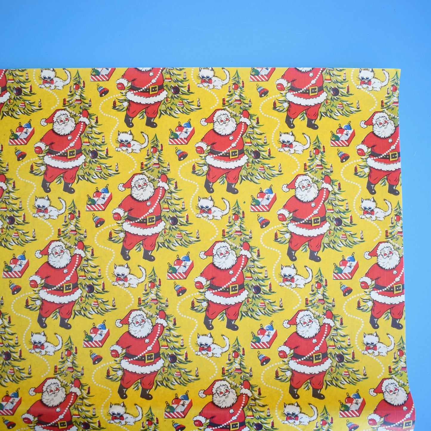 Vintage 1970s Christmas Wrapping Paper - Mixed single Sheets