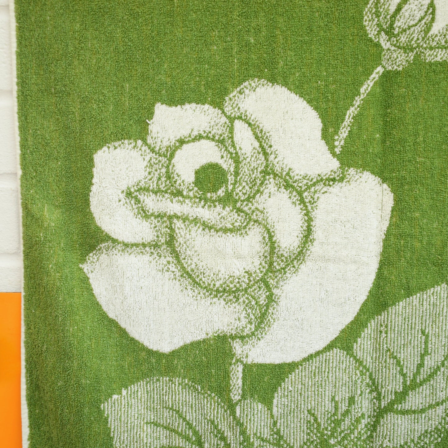 Vintage 1970s Bath Towels - Brown or Green Rose Design