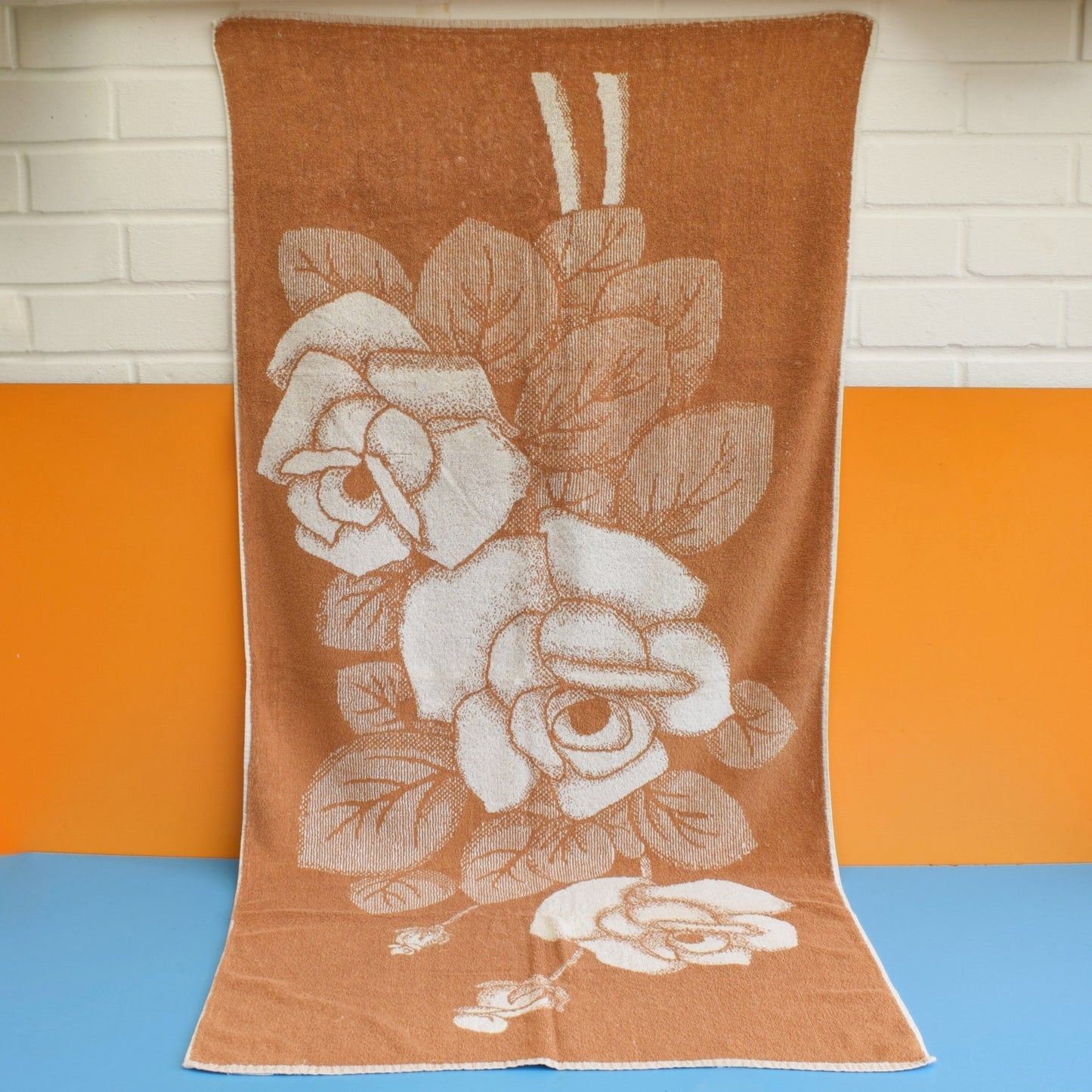 Vintage 1970s Bath Towels - Brown or Green Rose Design