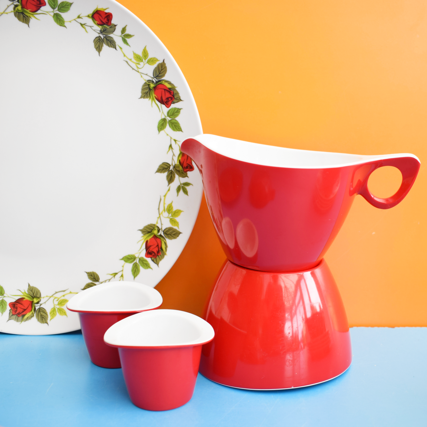 Vintage 1960s Melaware Plates Red Rose Pineapple Retro