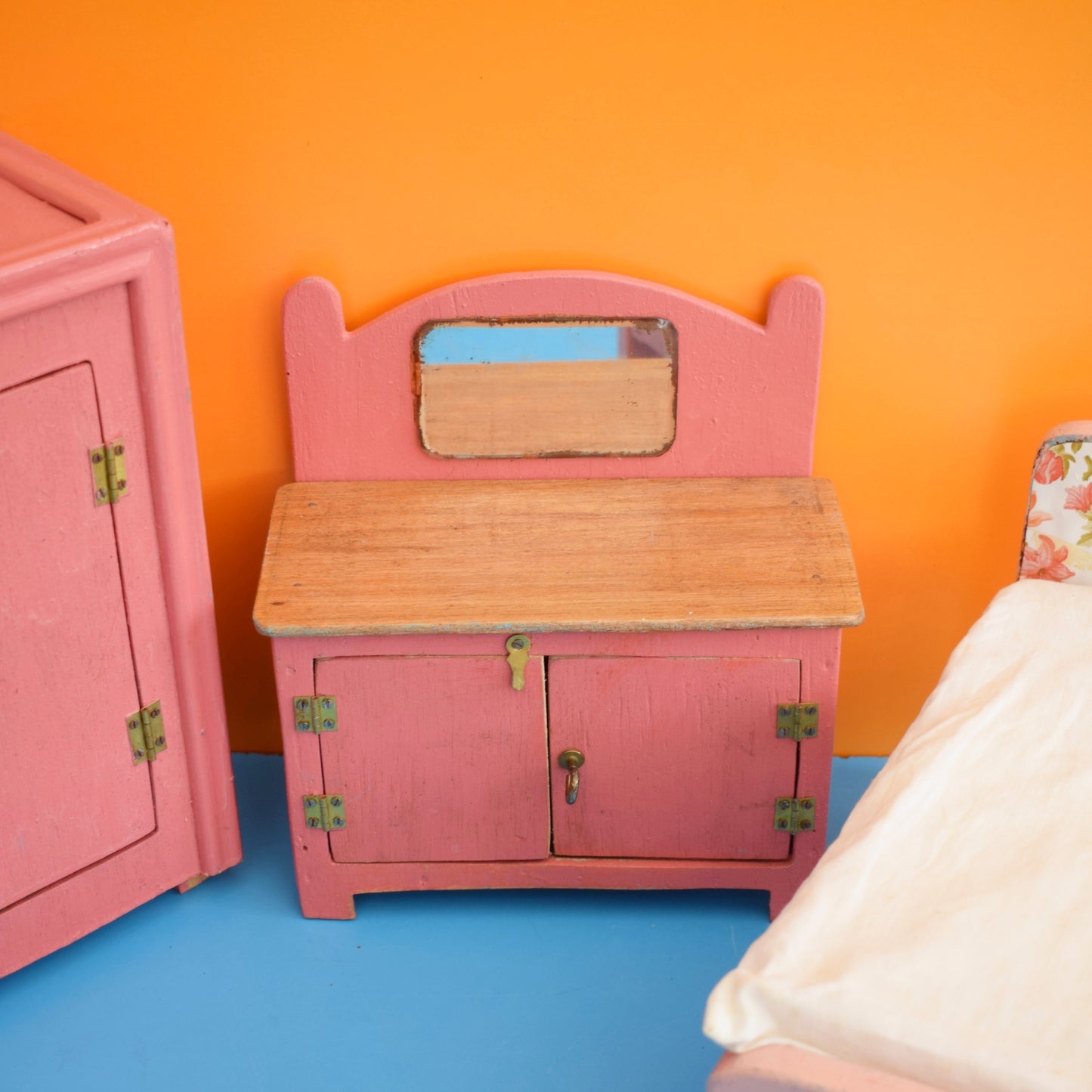 Vintage 1960s Handmade Sindy / Barbie Doll Bedroom Set