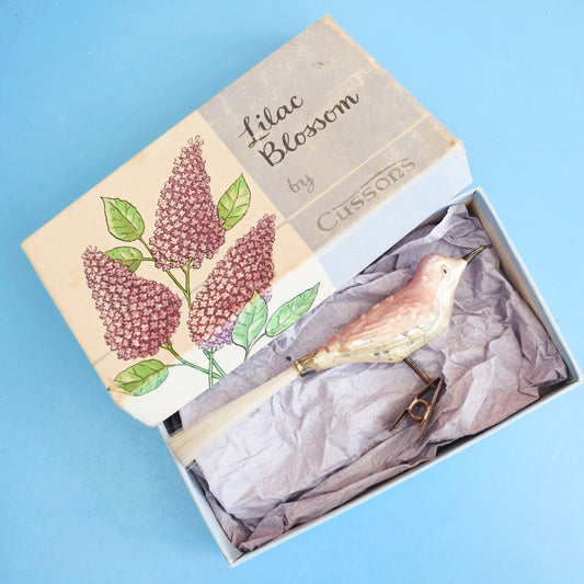 Vintage 1950s Fine Glass Clip On Bird & Box - Mauve