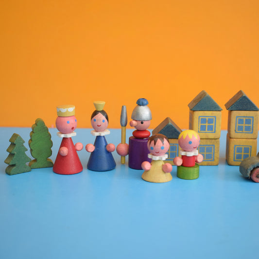Vintage 1960s Little Wooden Buildings/ People
