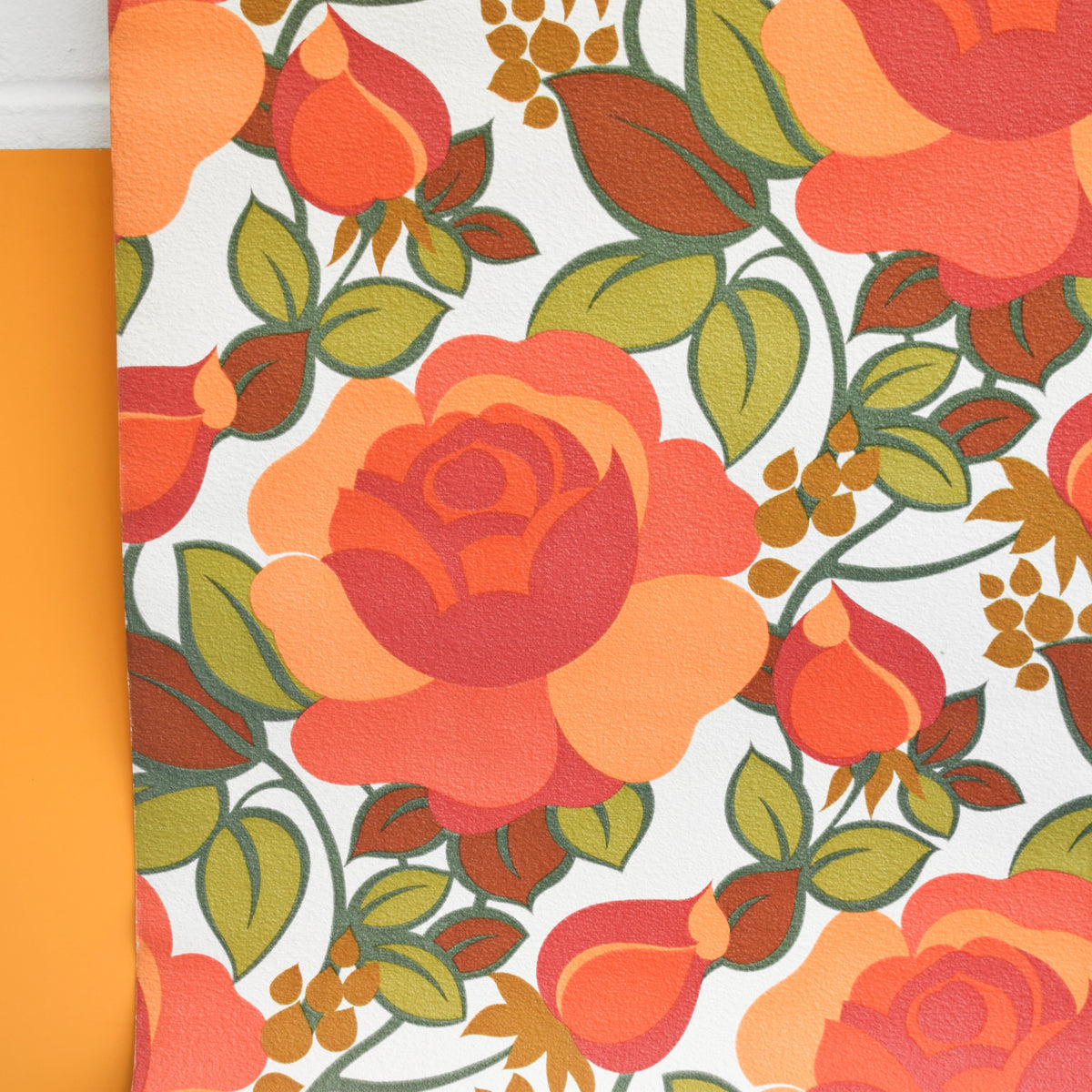 Vintage 1960s Flower Wallpaper - Orange Roses – Pineapple Retro