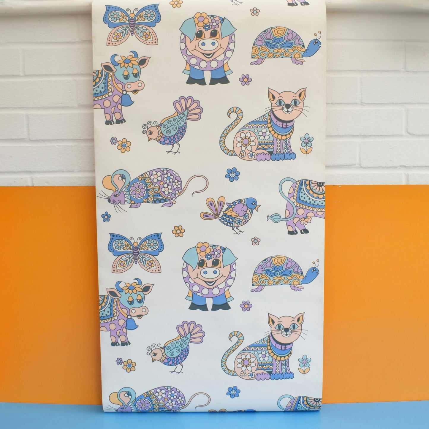 Vintage 1960s Wallpaper - Dulux Animals - Pienkoswki Style