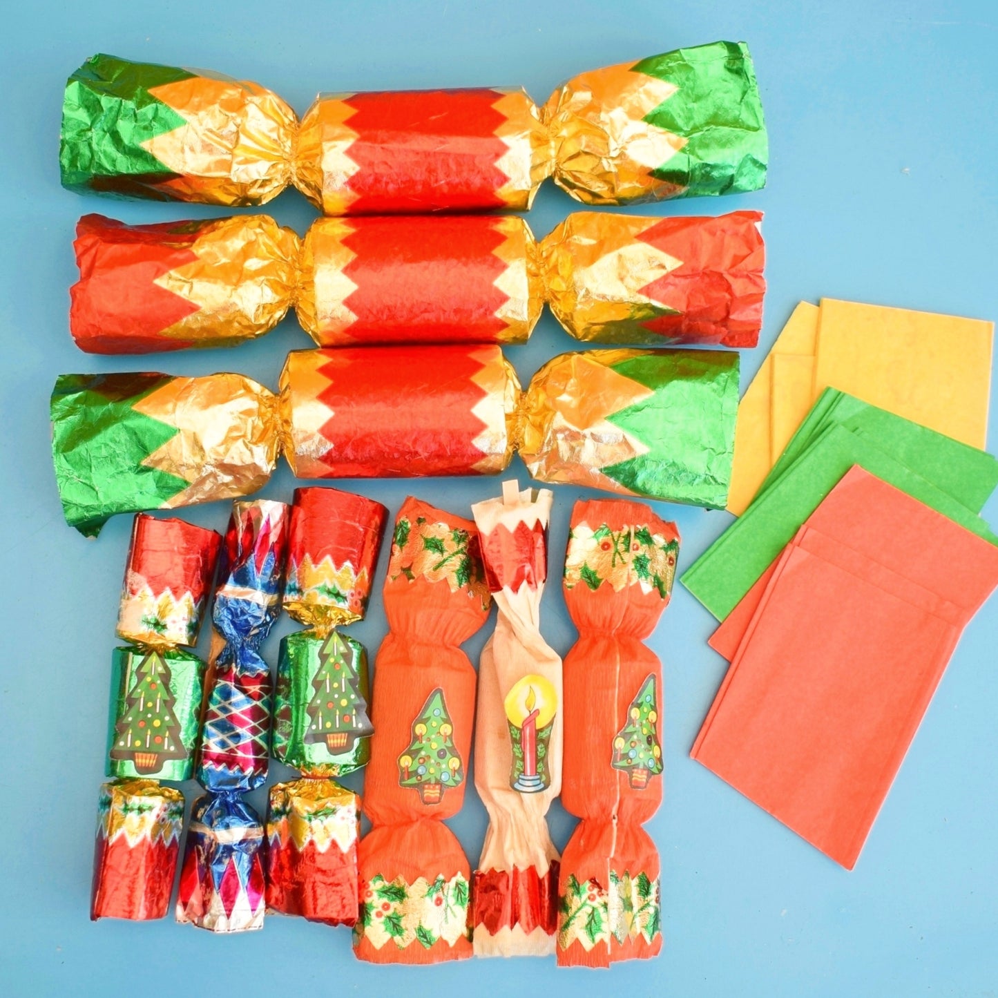 Vintage 1970s Christmas Crackers - Mixed Odds