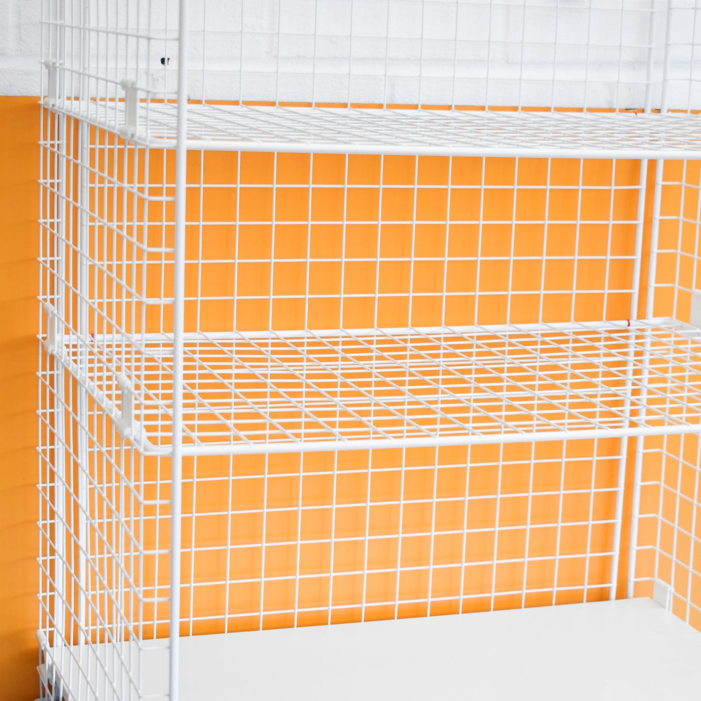 Vintage 1980s Wire Frame Shelving Unit / Plant / Display - White - Flat Packed