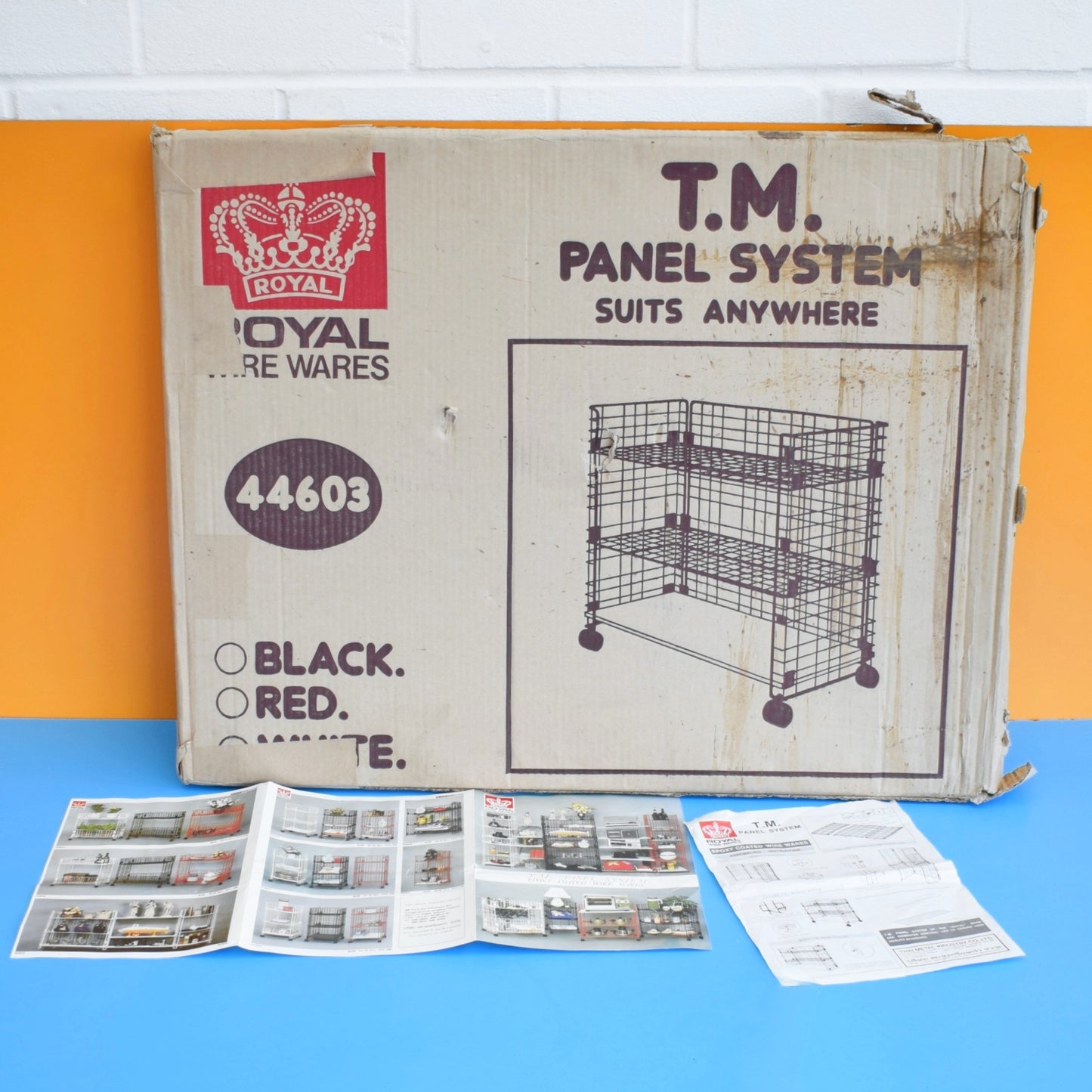 Vintage 1980s Wire Frame Shelving Unit / Plant / Display - White - Flat Packed