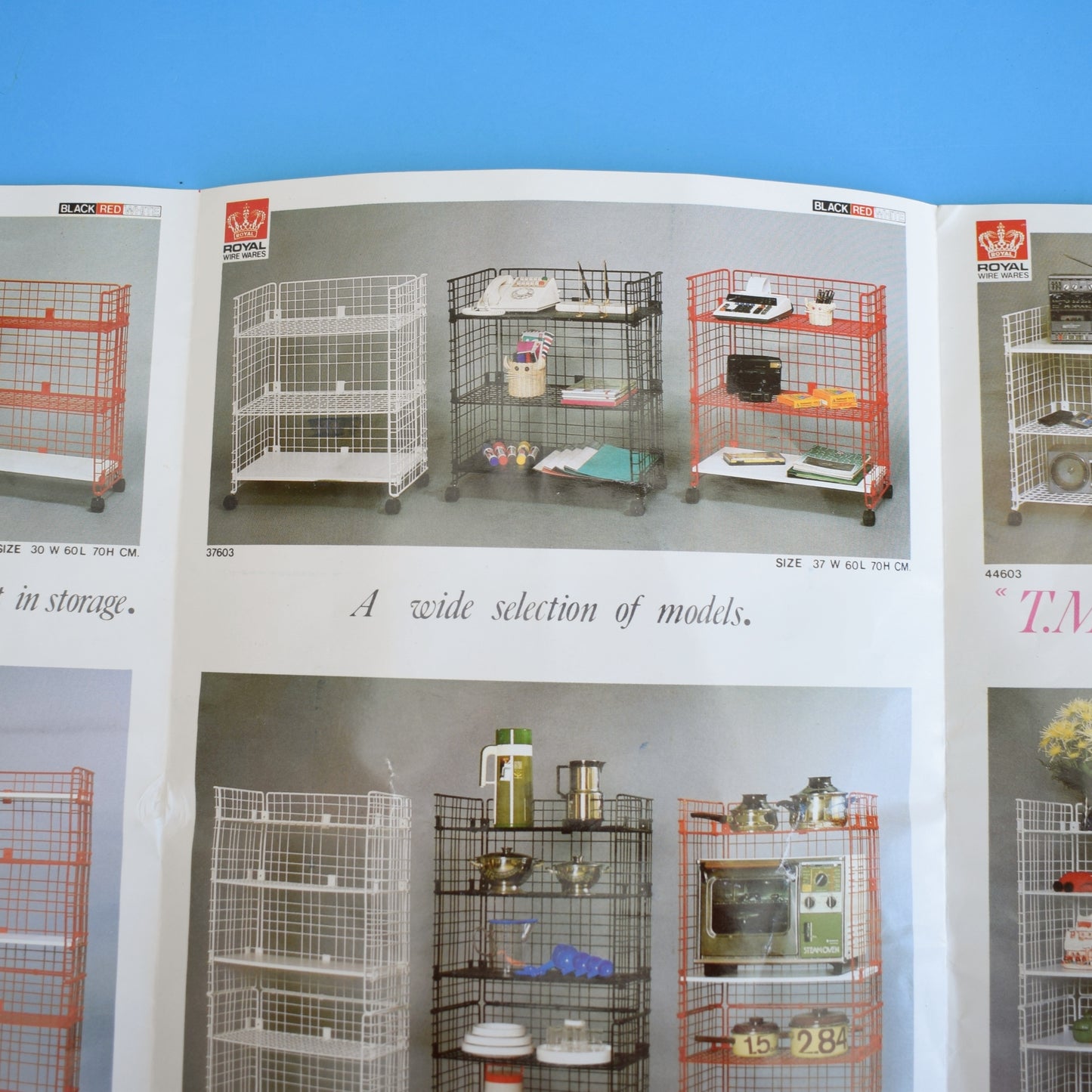 Vintage 1980s Wire Frame Shelving Unit / Plant / Display - White - Flat Packed