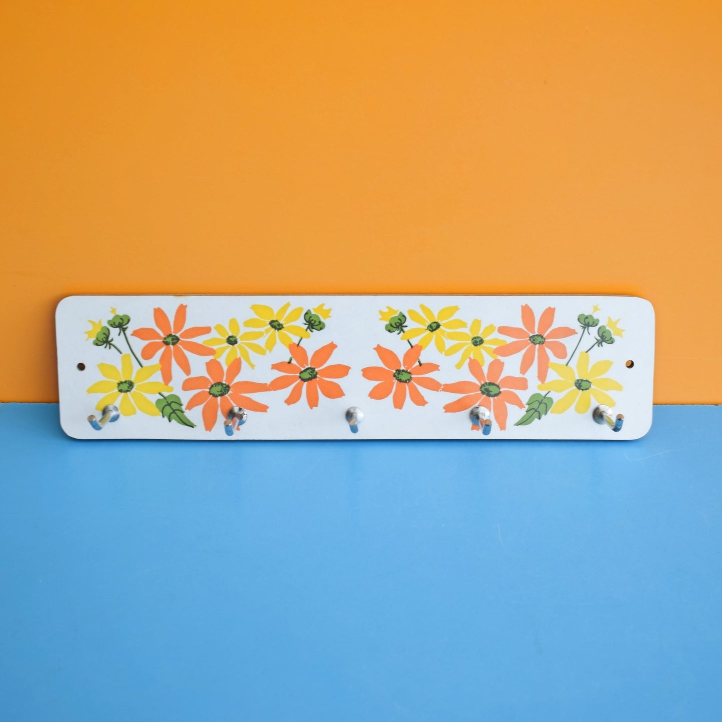 Vintage 1960s Taunton Vale Hooks - Orange Daisies