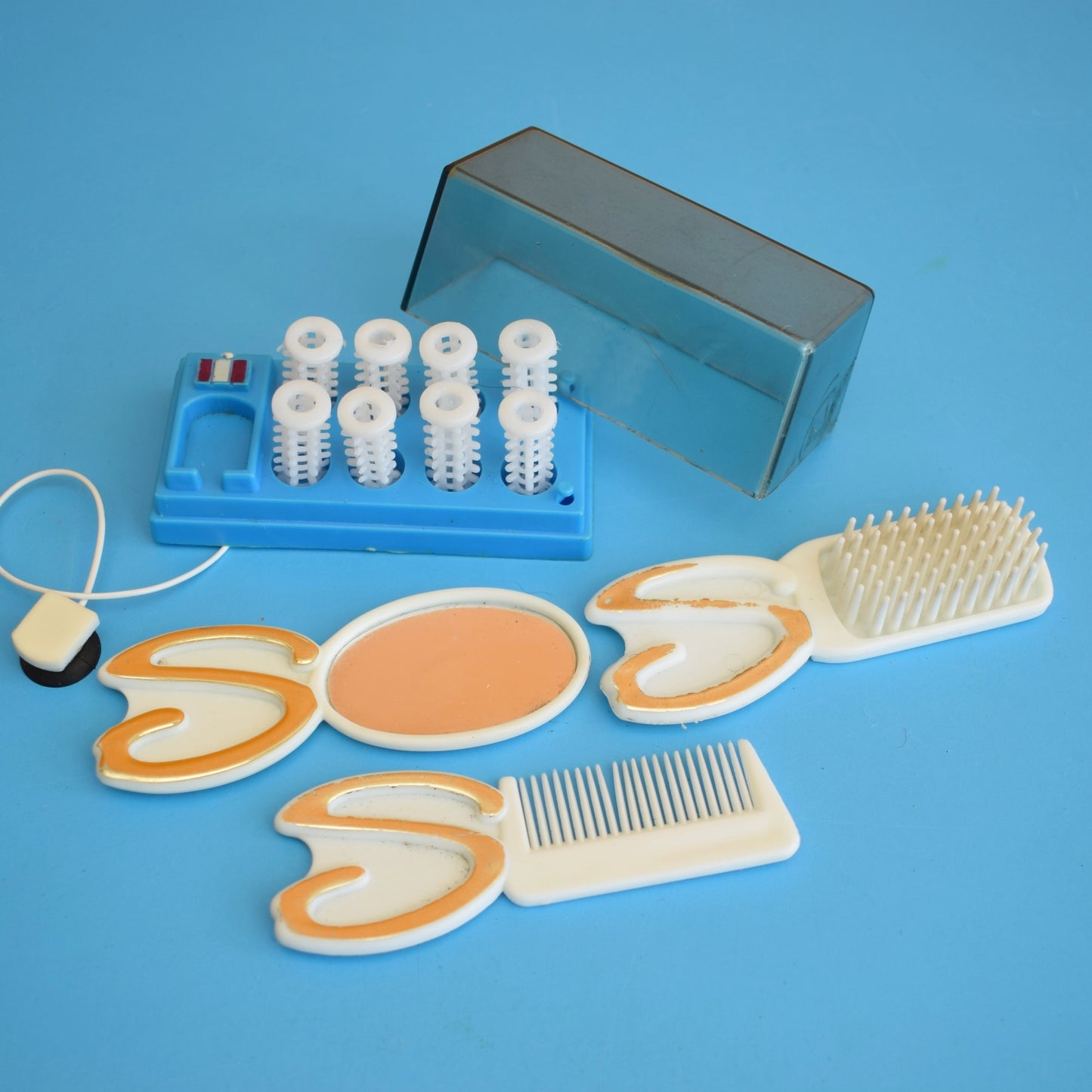 Vintage 1970s Sindy Electric Rollers & Brush Set