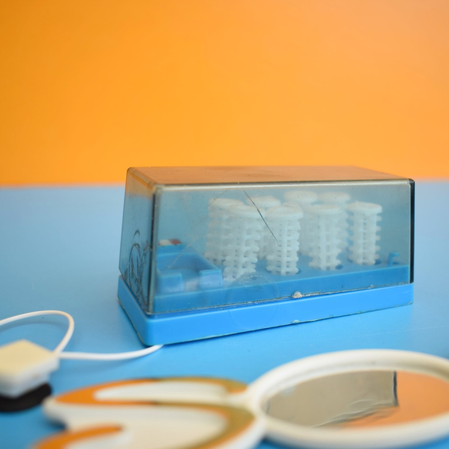 Vintage 1970s Sindy Electric Rollers & Brush Set