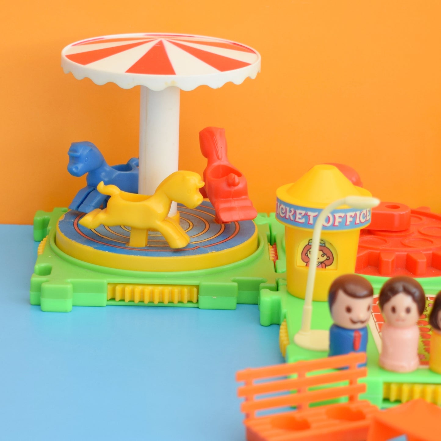 Vintage 1970s Merry-Go-Round - Fairground Set - Bandi