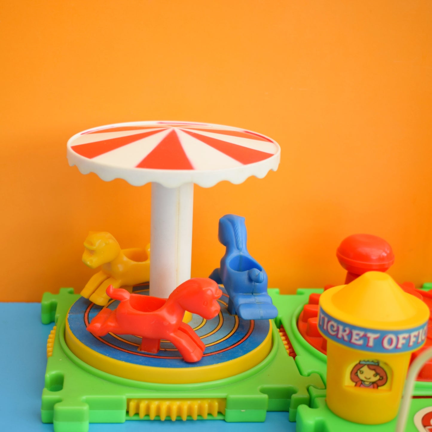 Vintage 1970s Merry-Go-Round - Fairground Set - Bandi