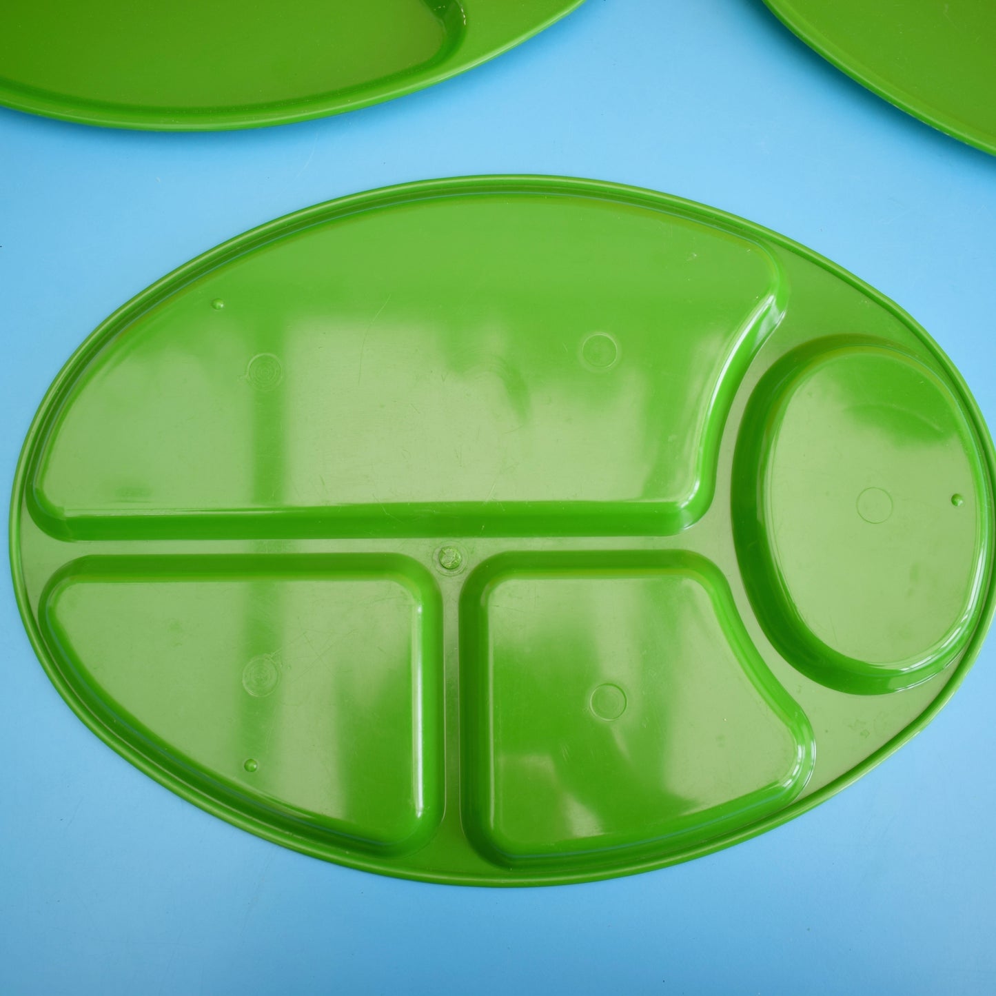 Vintage 1980s Plastic Trays / TV Plates - American - Green