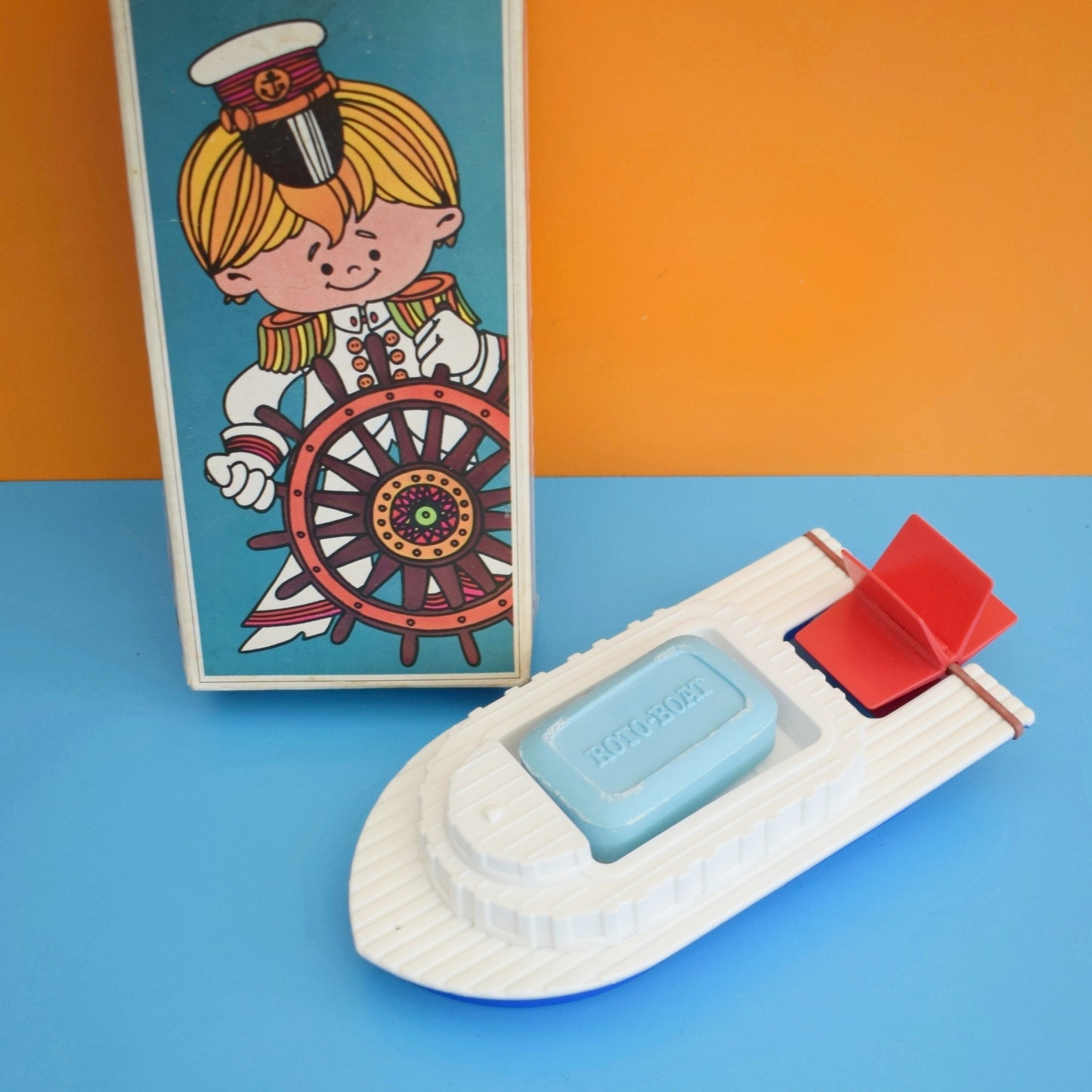 Vintage 1980s Avon Sail / Rota Boat Floating Soap Holder / Toy - Boxed