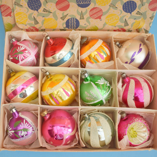 Vintage 1960s Glass Christmas Baubles- Boxed Medium- Stunners