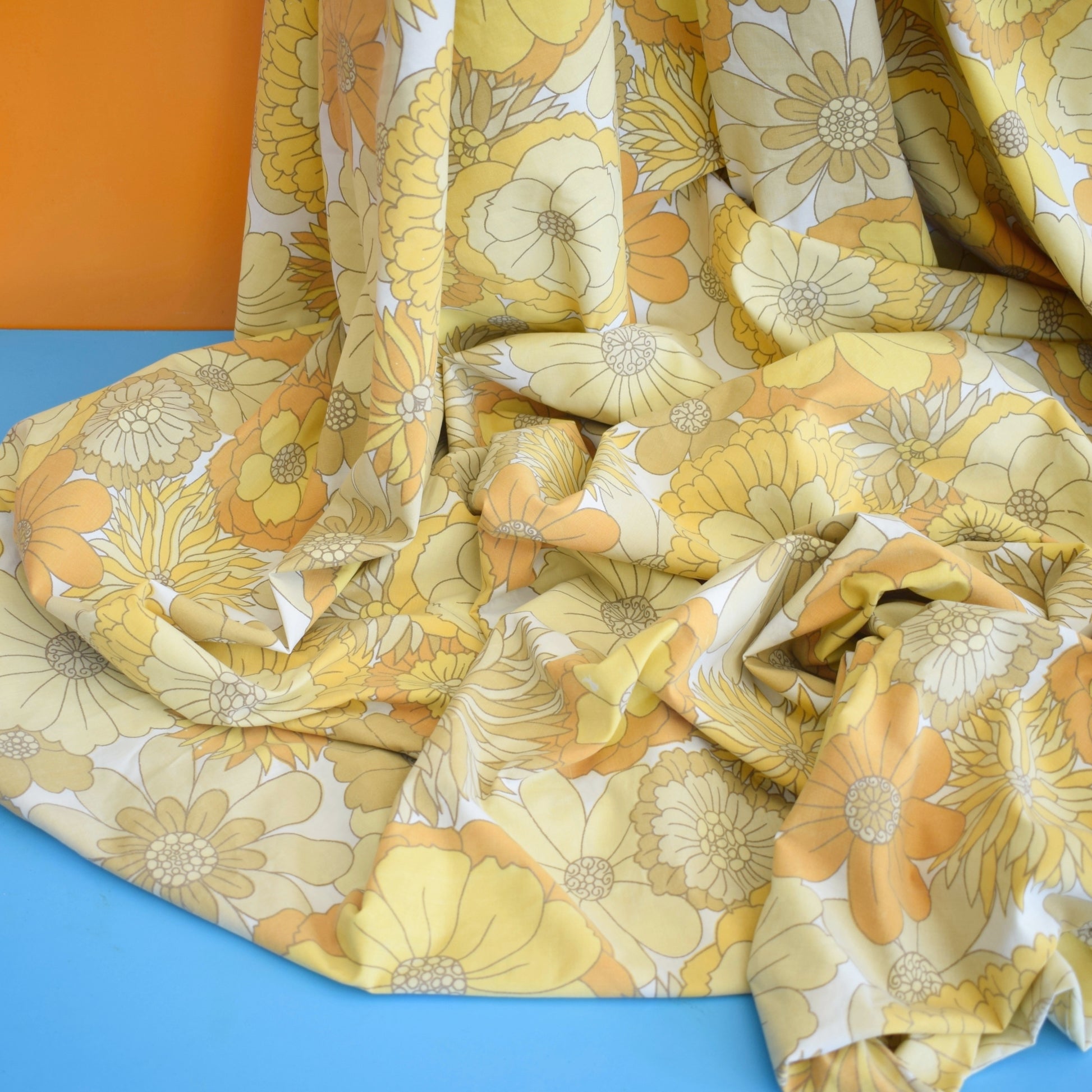 Vintage 1970s Duvet - M&S - Flower Power - Yellow - Double by Vintage