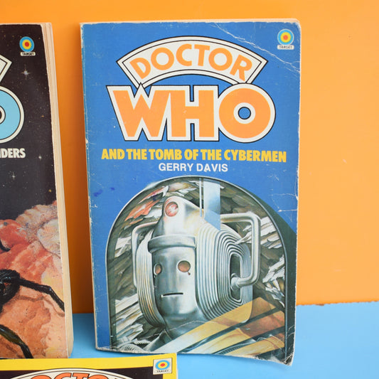 Vintage 1970s/ 80s Doctor Who Books