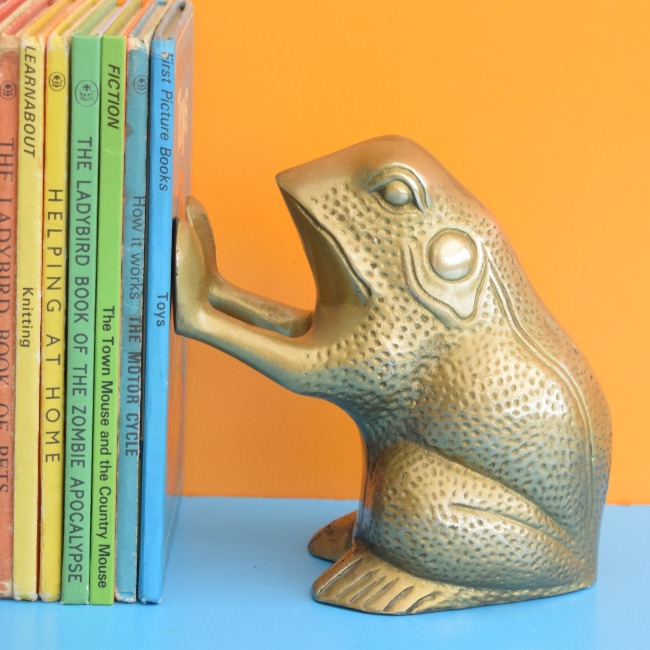 Retro Load Toad Vintage 1970s Frog / Toad Bookends- Brass – Pineapple Retro