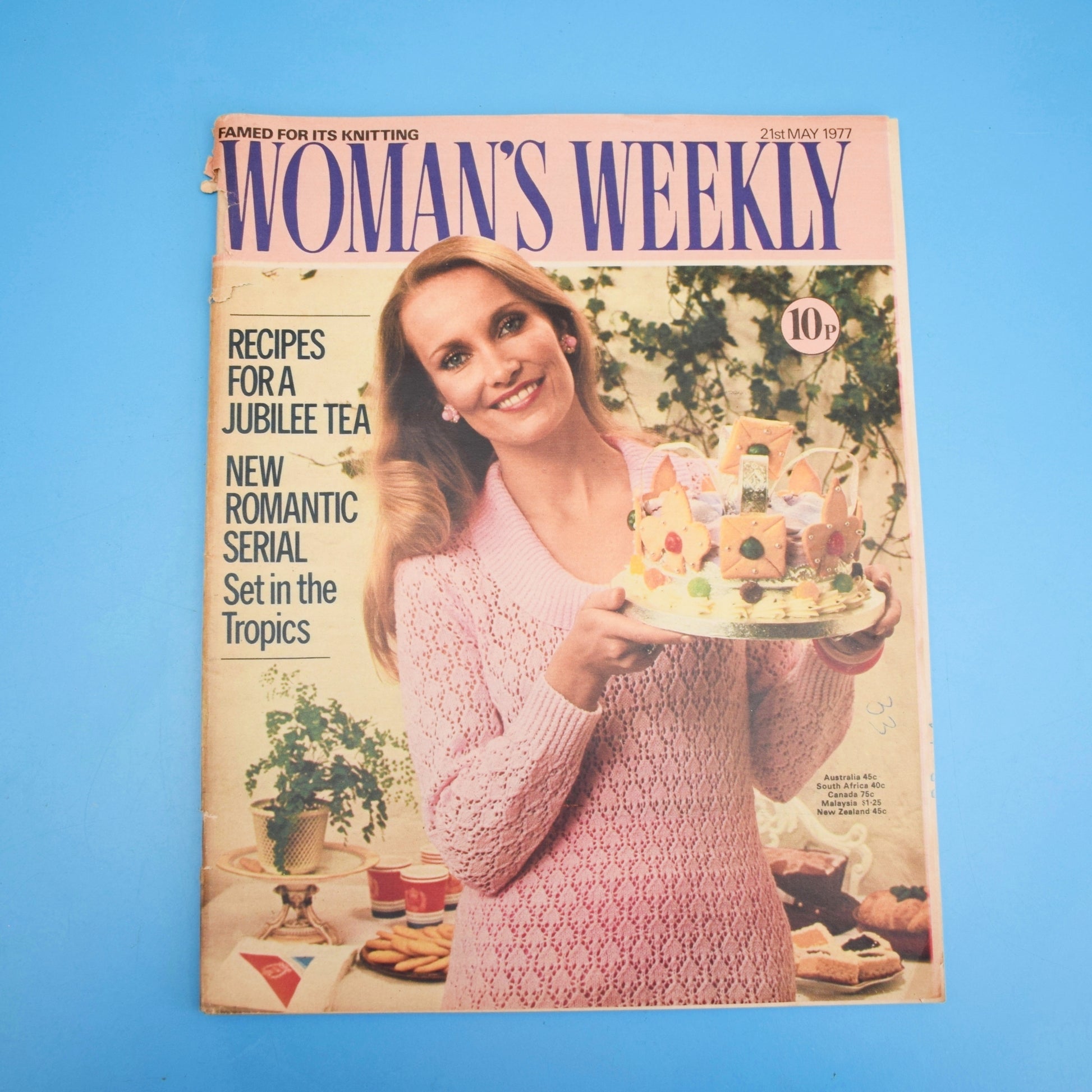 Vintage 1970s / 80s Woman's Weekly Magazines x4 by Vintage