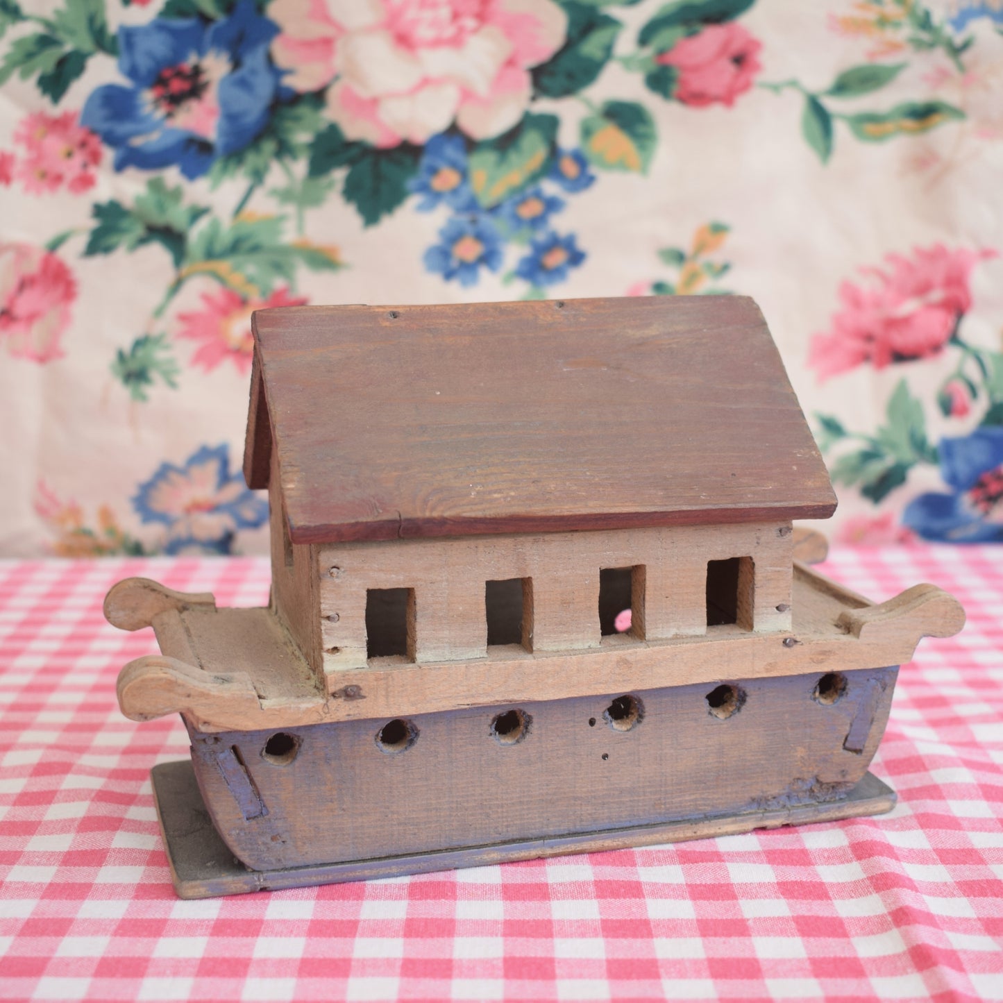 Vintage 1950s Wooden Folk Art Style Noahs Arc