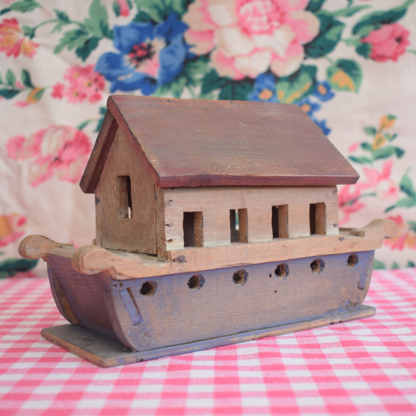 Vintage 1950s Wooden Folk Art Style Noahs Arc