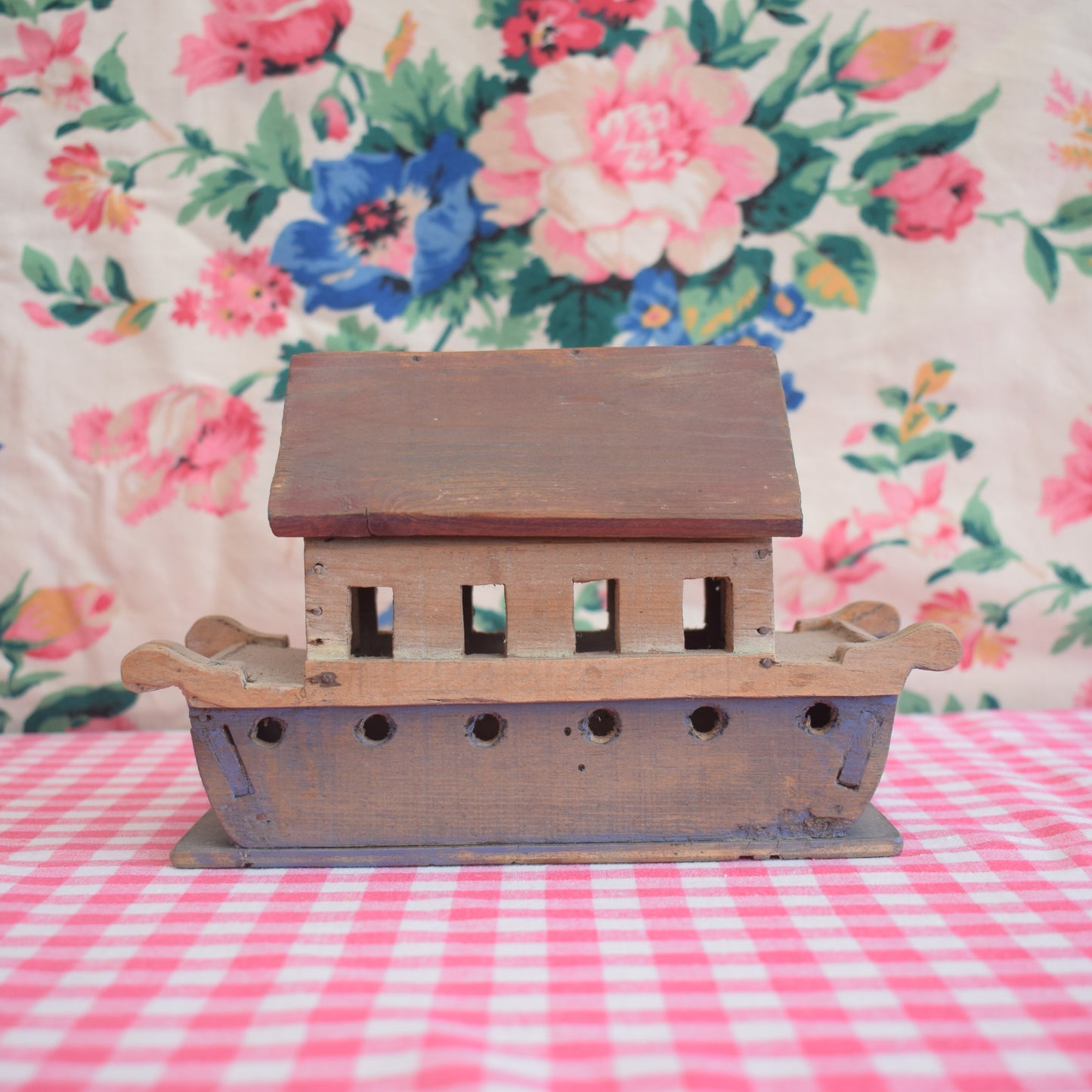 Vintage 1950s Wooden Folk Art Style Noahs Arc