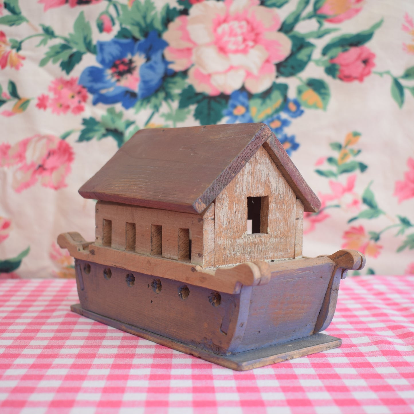 Vintage 1950s Wooden Folk Art Style Noahs Arc