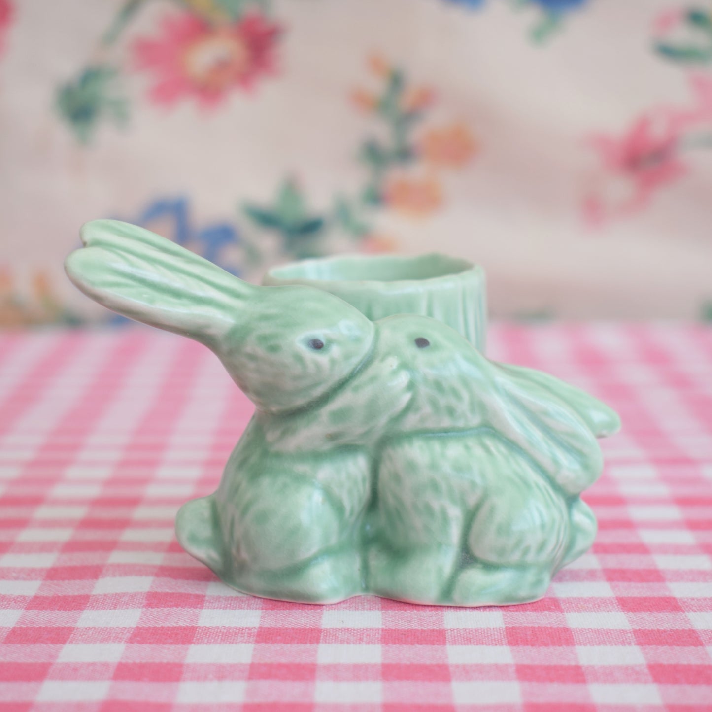 Vintage 1950s Ceramic Kissing Bunnies - Sylvac - Green 1590 by pineapple retro