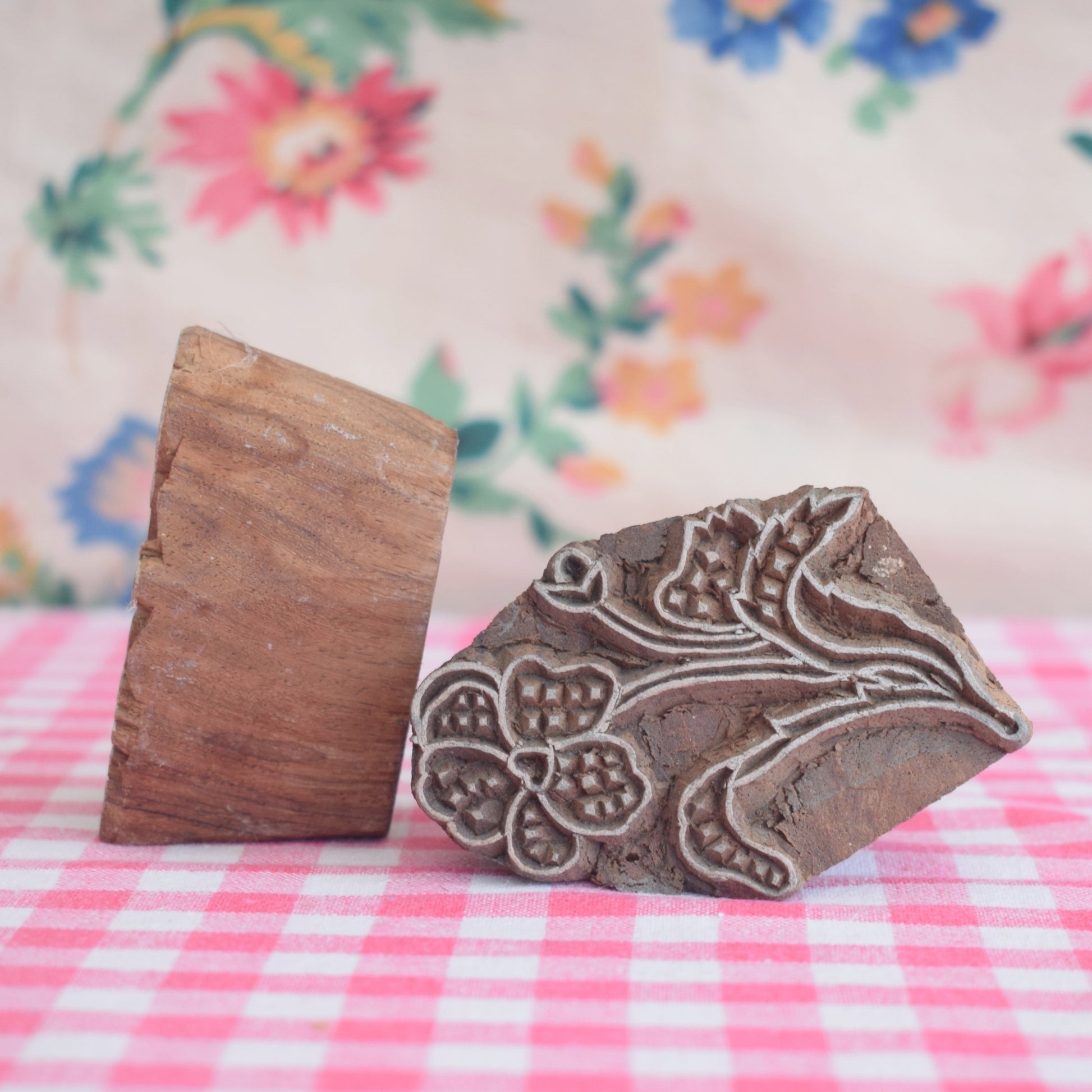 Vintage 1950s Wooden Folk Art Style Printers Blocks / Stamps - Flowers x2 by Pineapple Retro