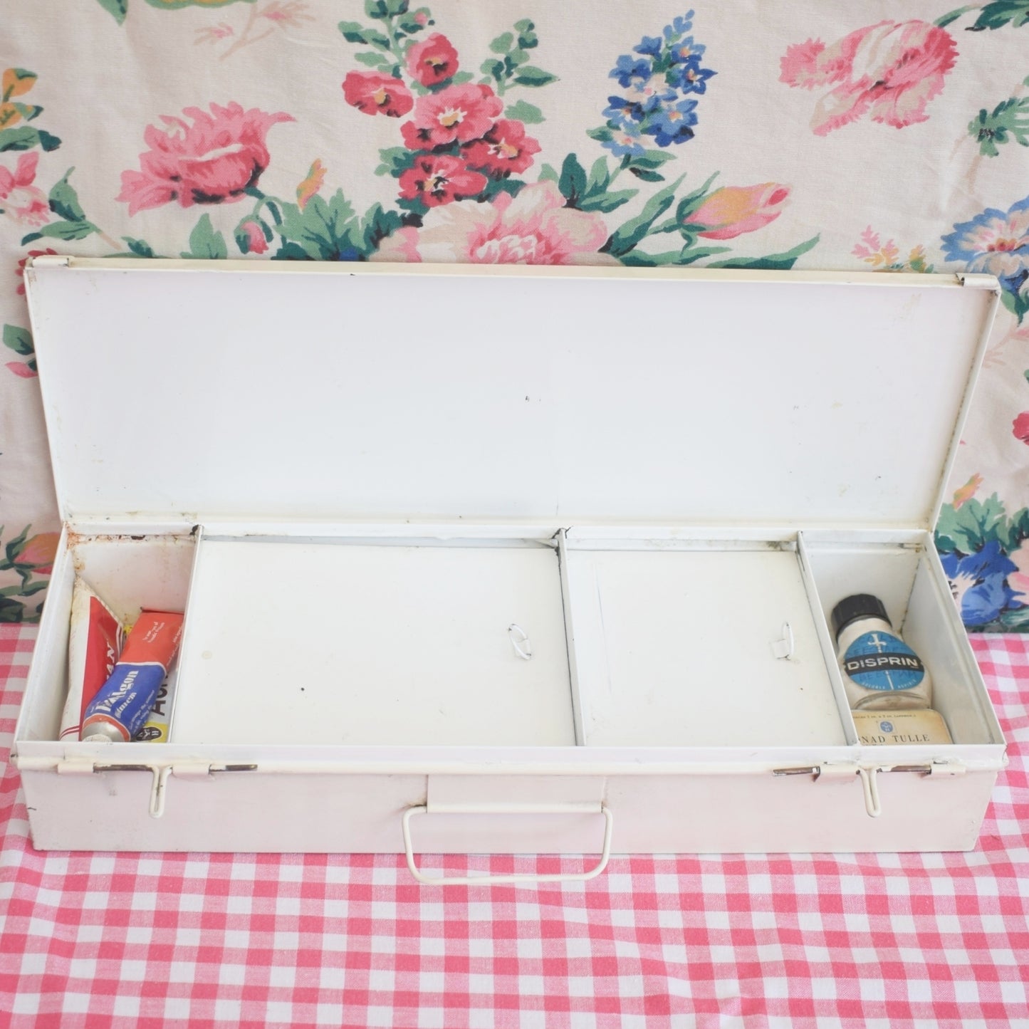 Vintage 1960s First Aid Case / Tin - Metal