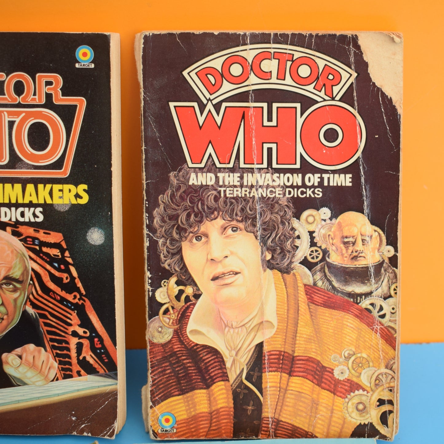 Vintage 1970s/ 80s Doctor Who Books .