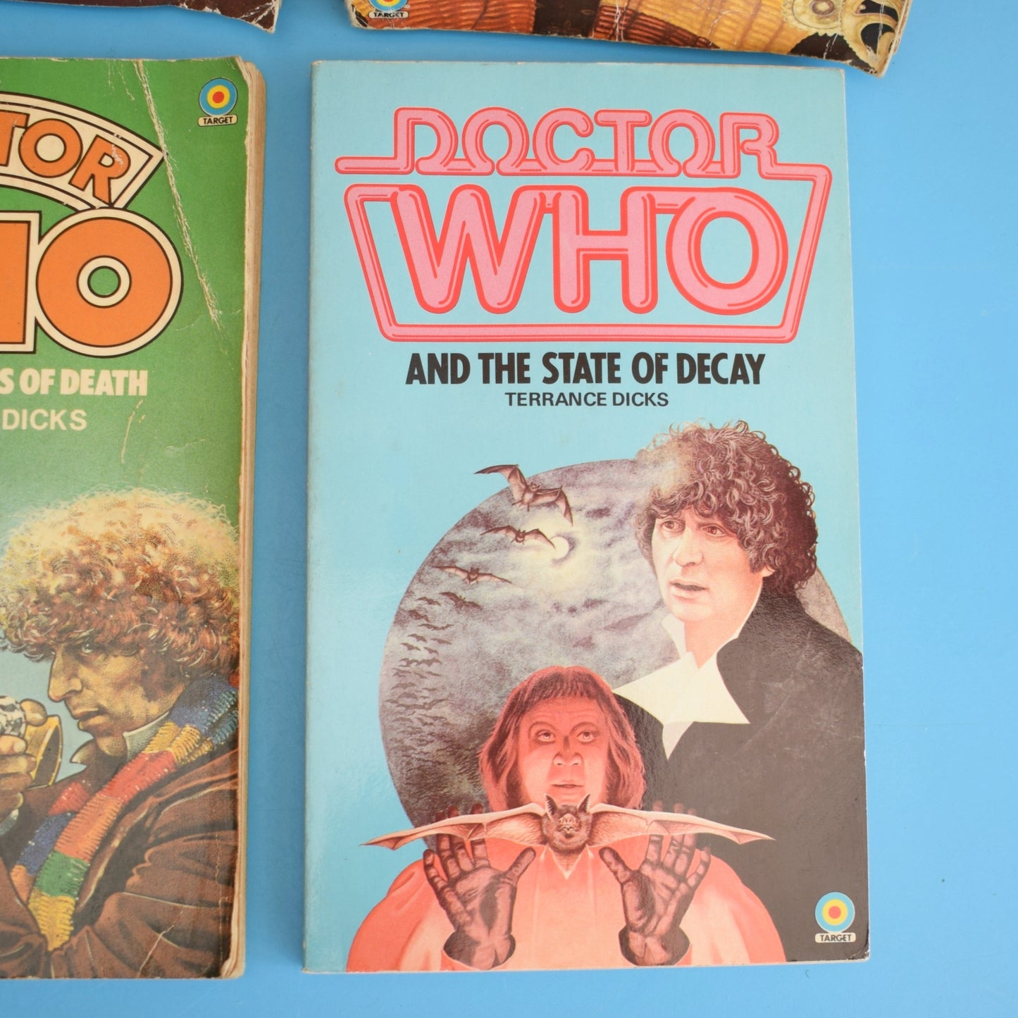 Vintage 1970s/ 80s Doctor Who Books .