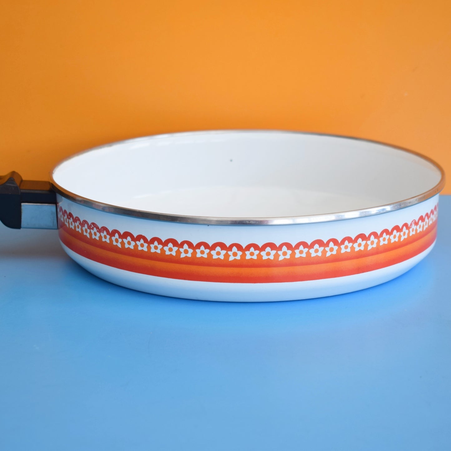Vintage 1960s Taunton Vale Frying Pan / Low Saucepan - Orange