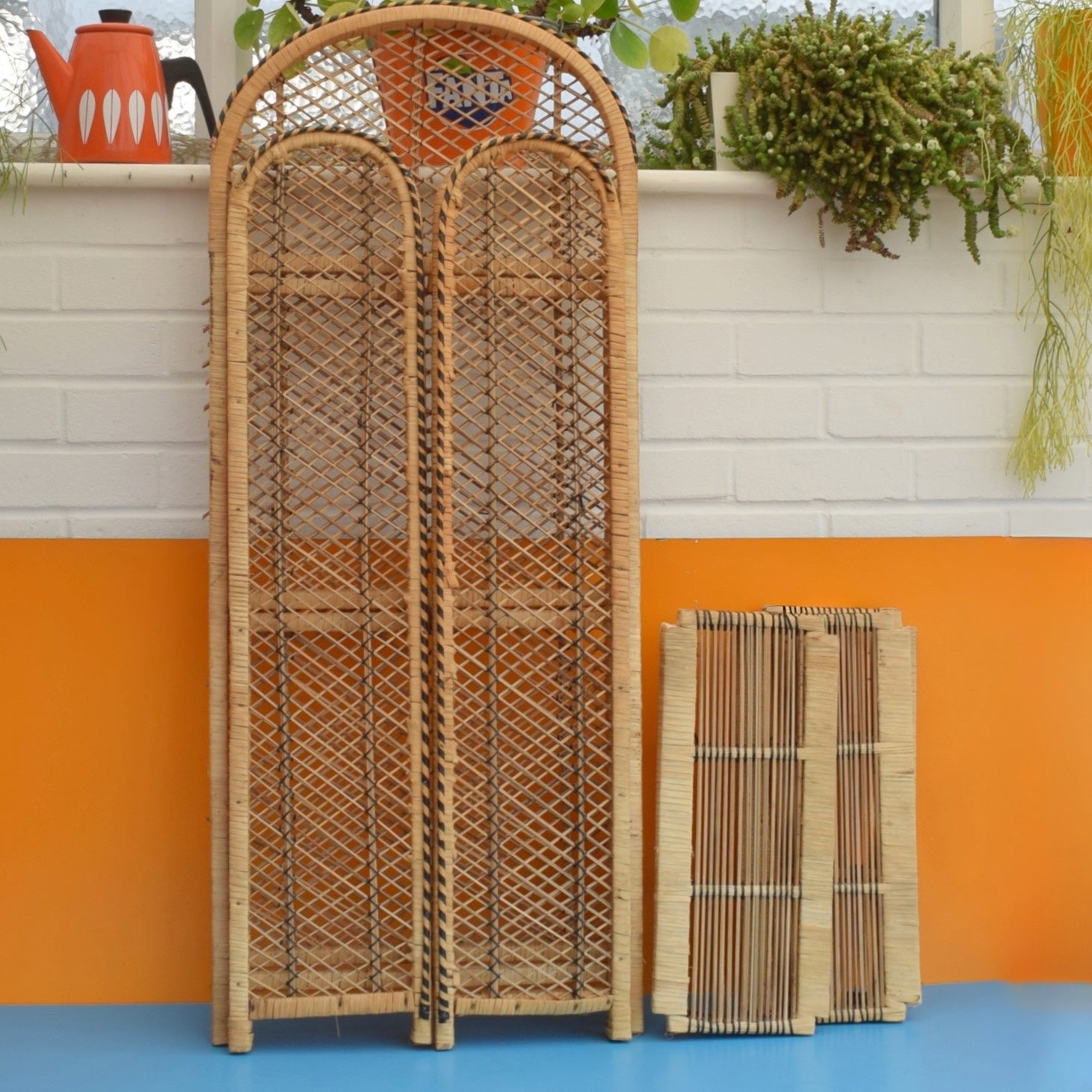 Vintage 1970s Folding Boho Shelves - Wicker - Peacock Chair Style by Pineapple Retro