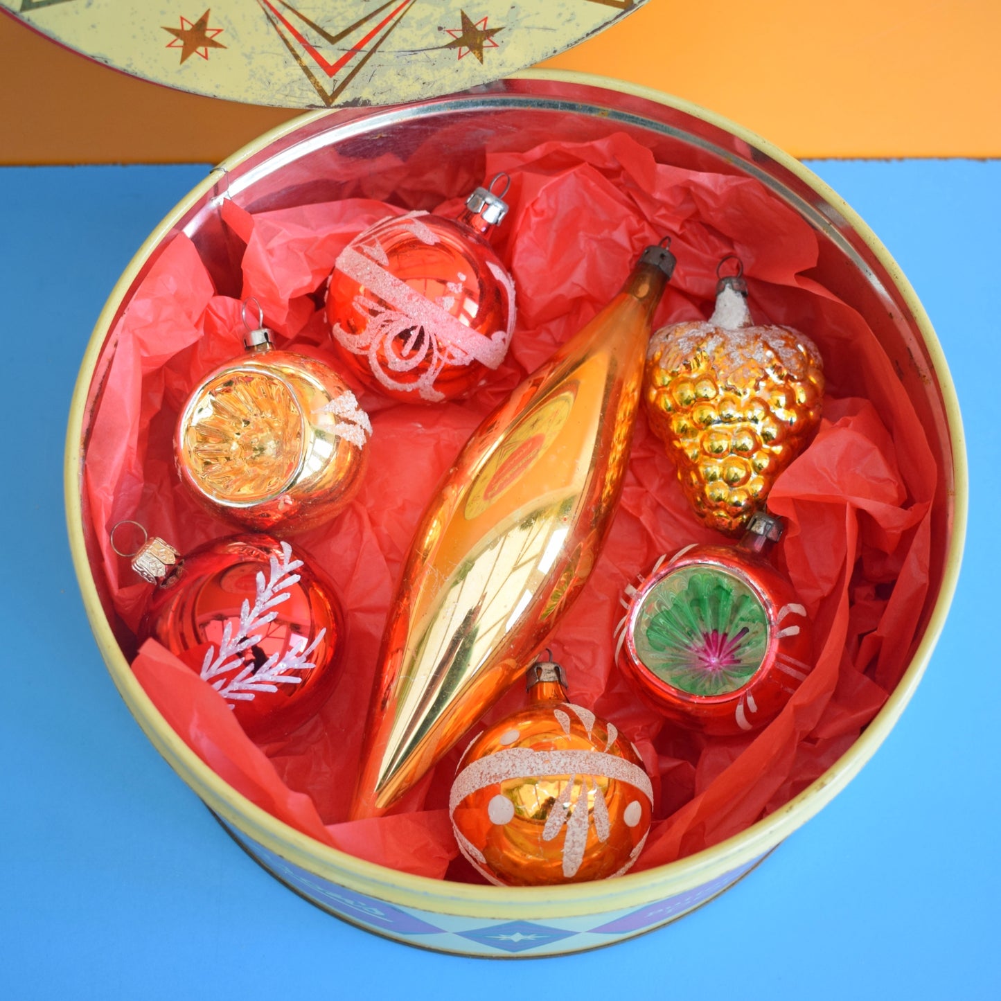 Vintage 1960s Glass Baubles - Sweetie Tin - Red & Gold