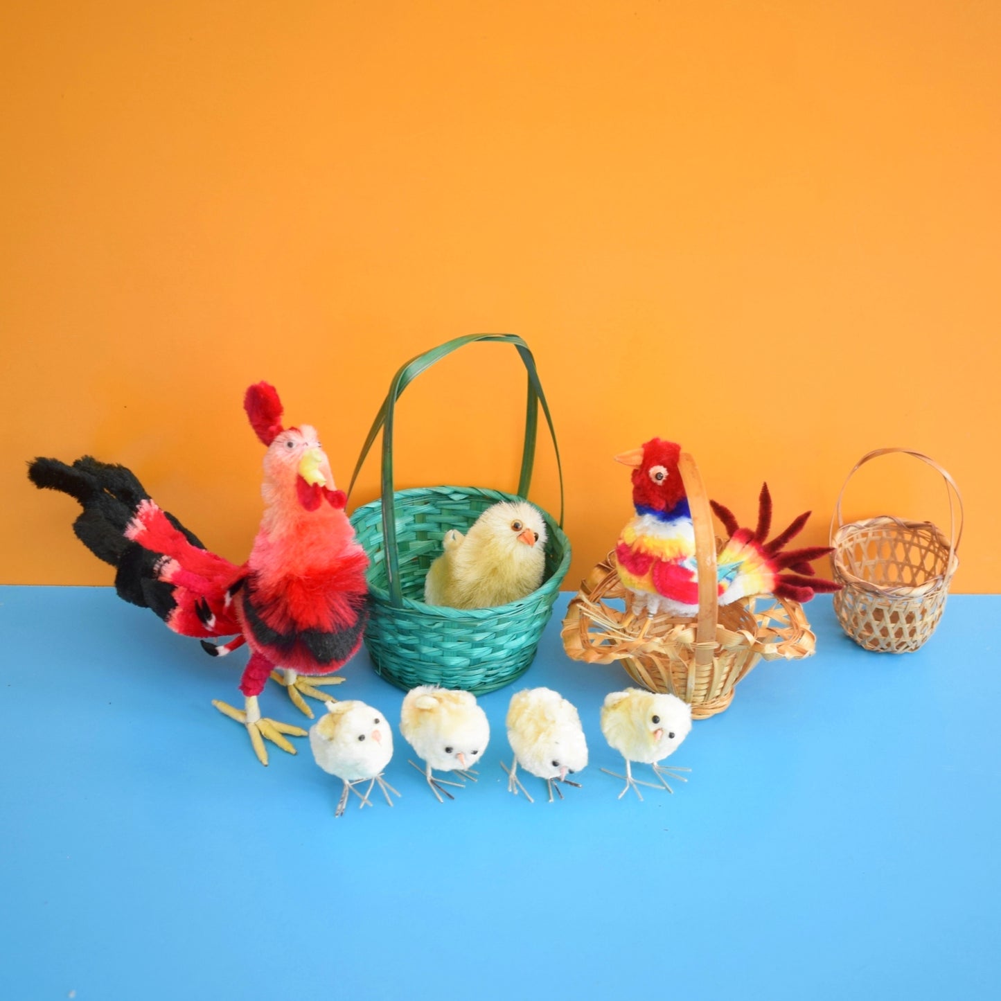 Vintage 1970s Chenille Pipe Cleaner Birds/ Chicks