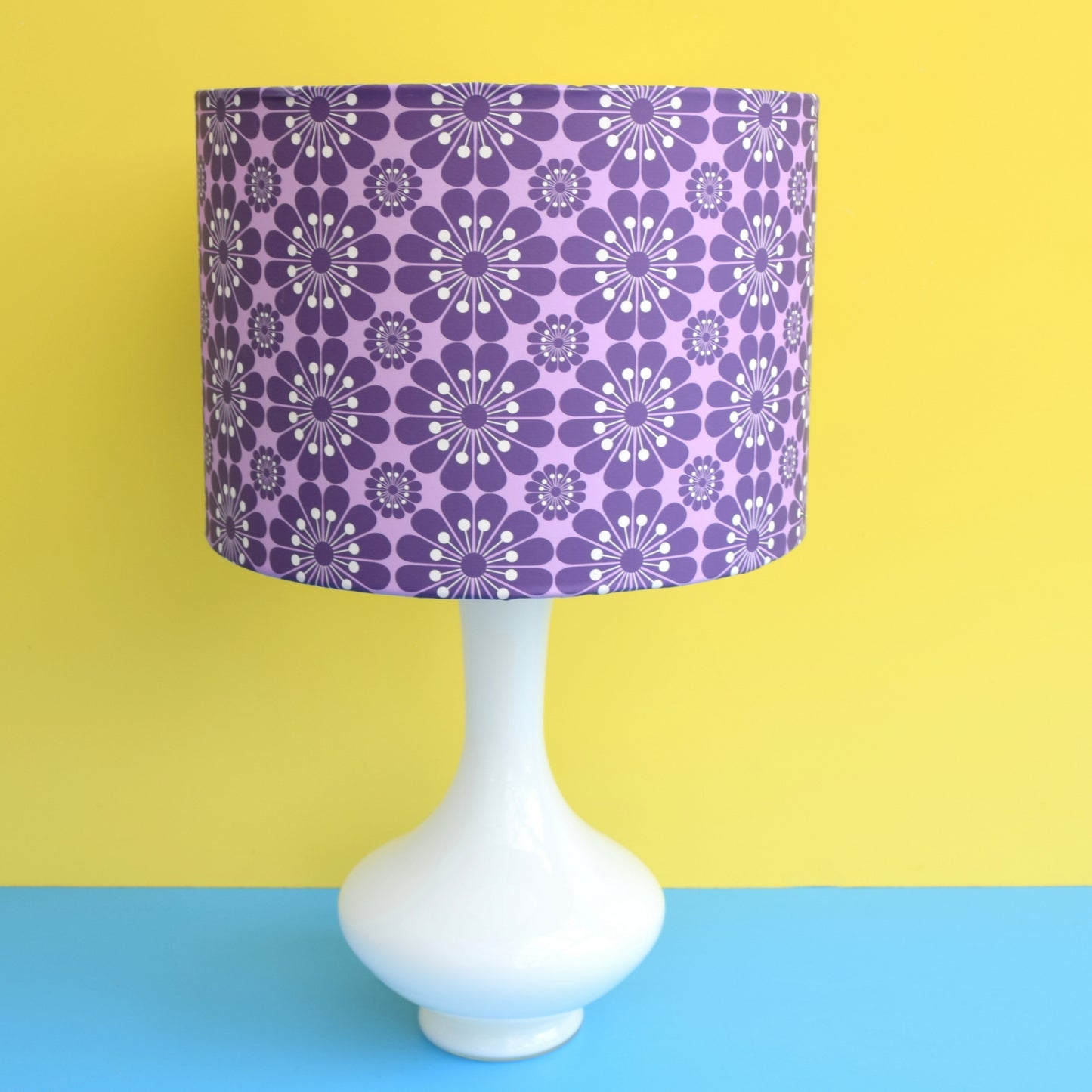 Vintage 1960s Glass Lamp & Flower Power Shade - Purple