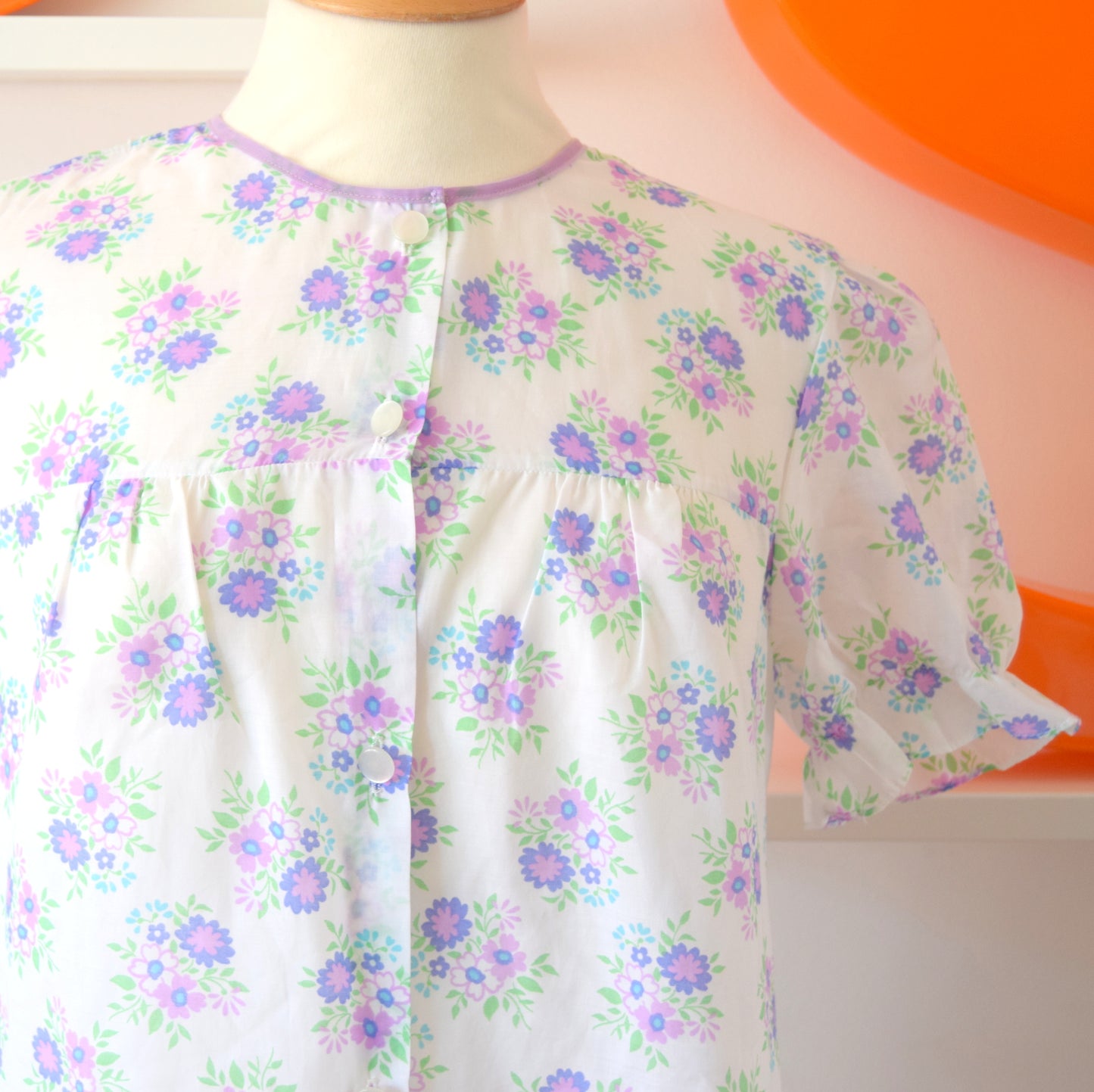 Vintage 1960s Pretty Nightie Dress - Lilac Flowers size 12 ish