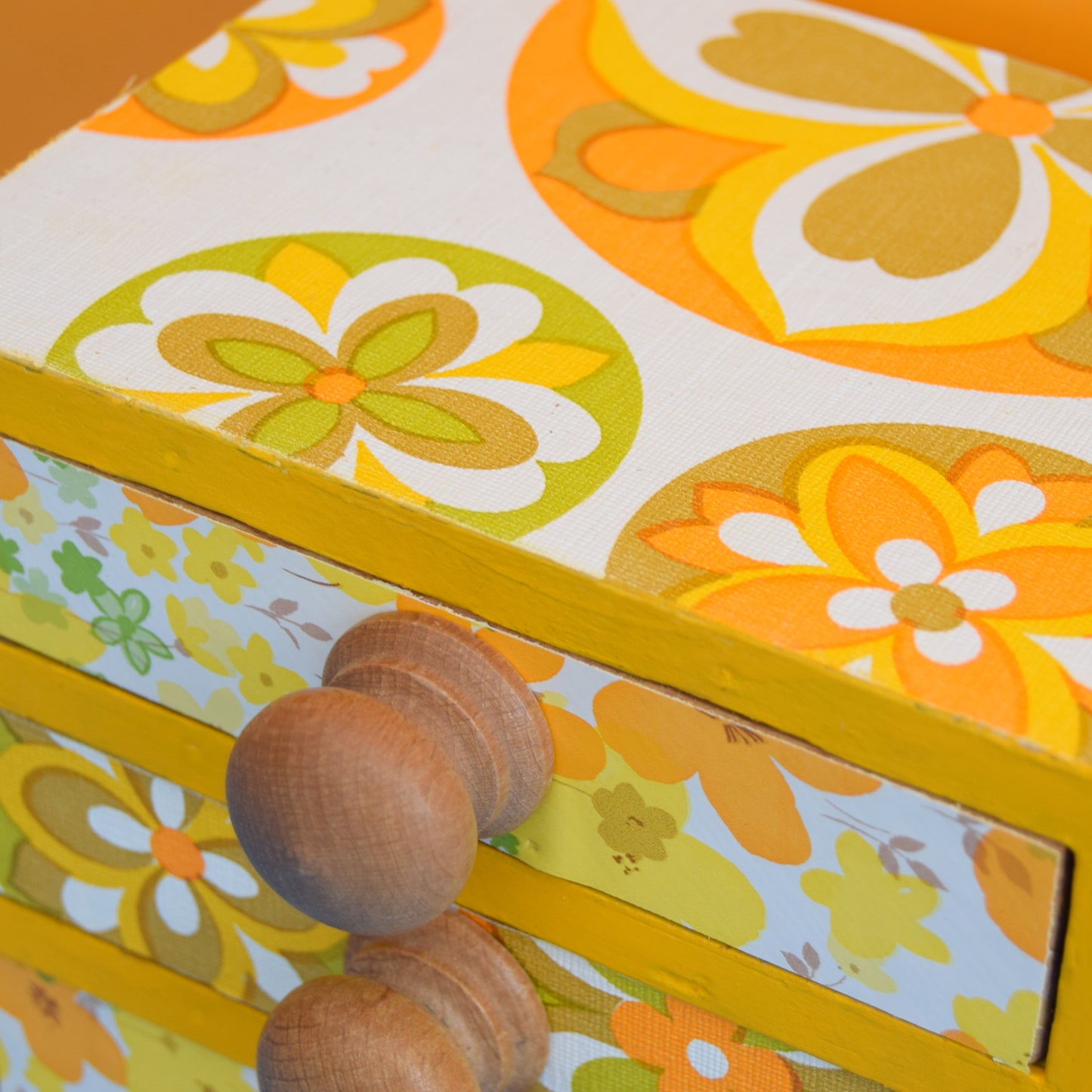 Vintage Tiny Wooden Drawer Unit - Vintage Wallpapers - Yellow