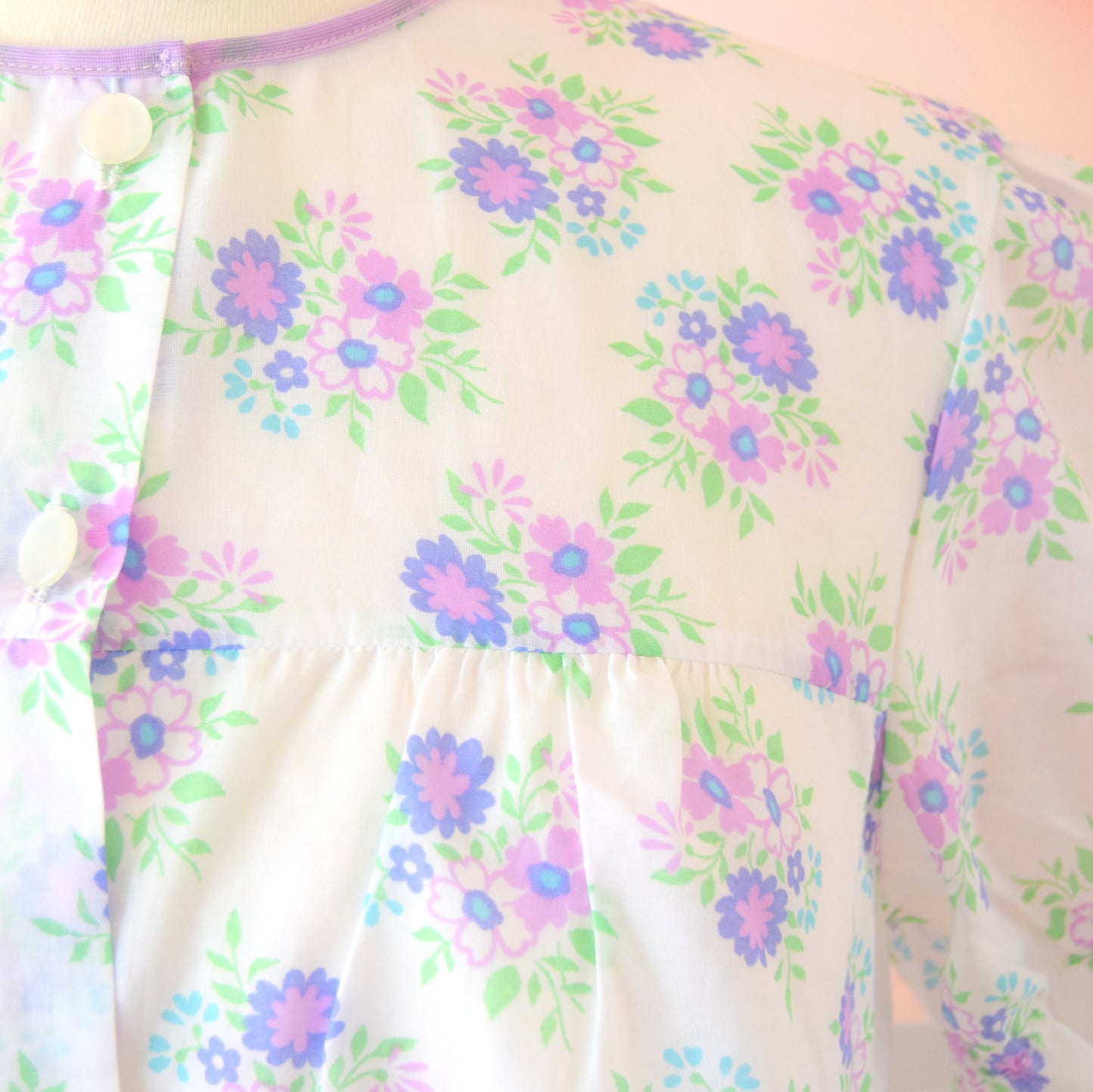 Vintage 1960s Pretty Nightie Dress - Lilac Flowers size 12 ish