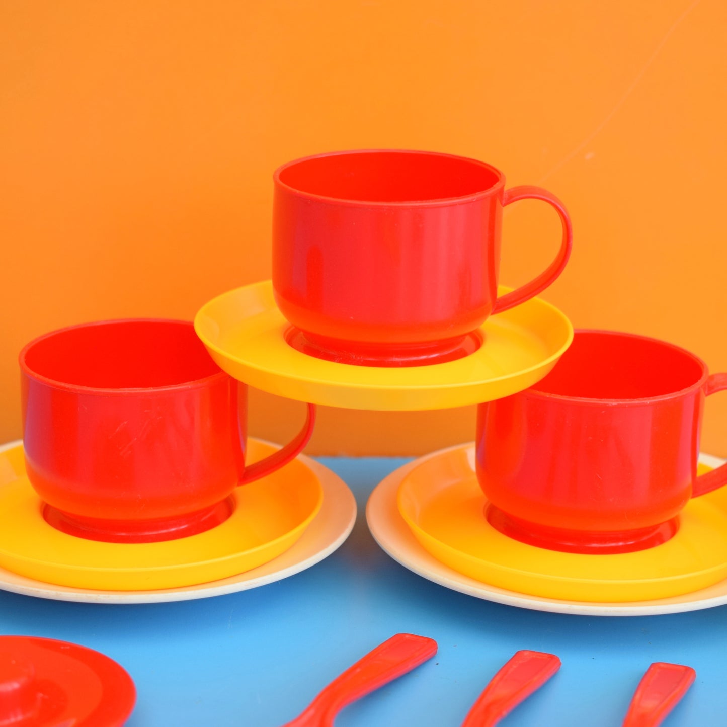 Vintage 1980s Plastic Bluebird Tea set / Kitchen Bits by Pineapple Retro