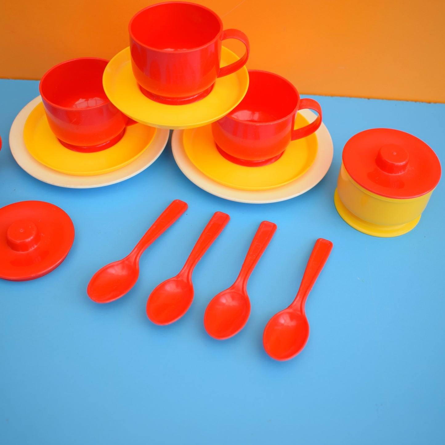 Vintage 1980s Plastic Bluebird Tea set / Kitchen Bits by Pineapple Retro