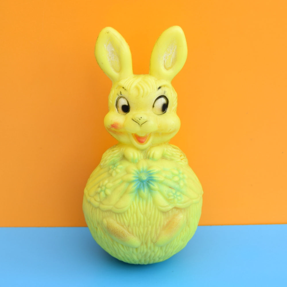 Vintage 1960s kitsch Plastic Bunny  / Fish Weeble Esk Toy