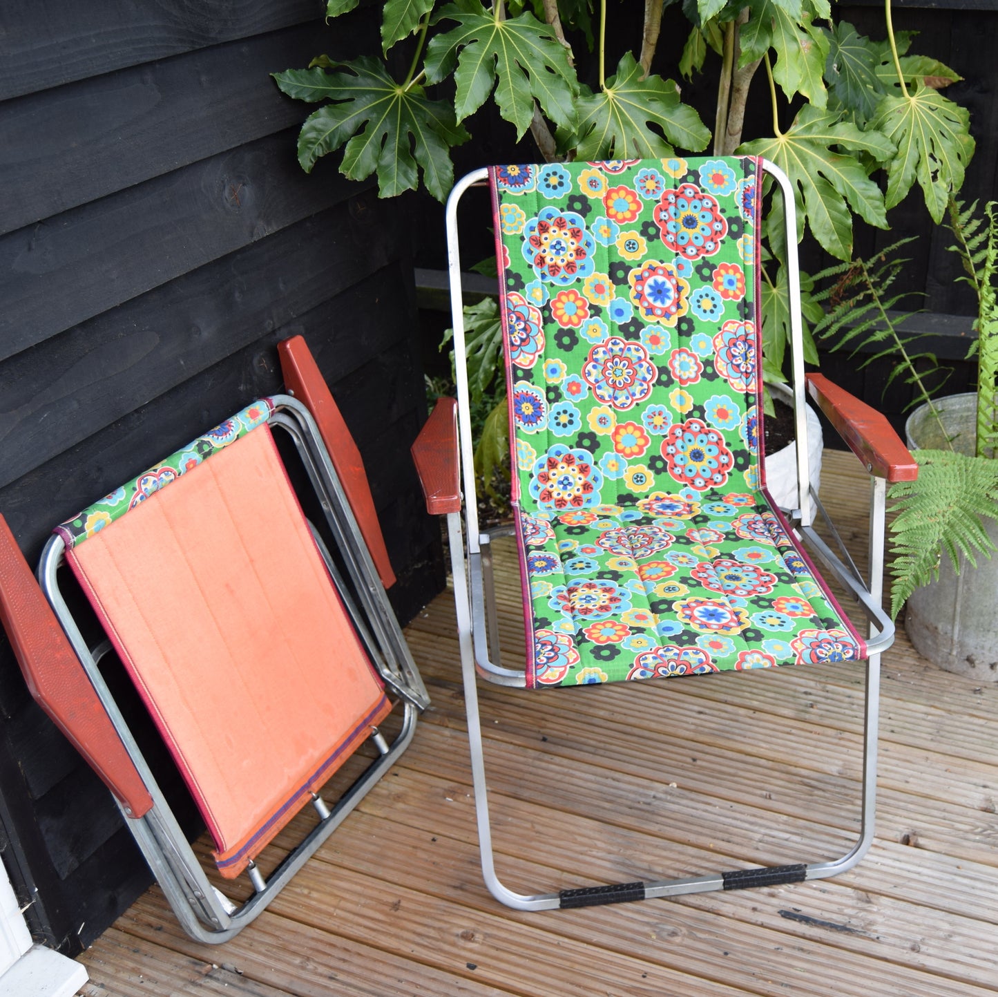 Vintage 1960s Folding Garden Chair - Flower Power - Green
