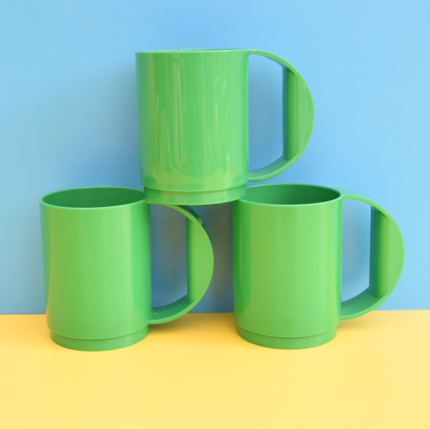 Vintage 1980s Dutch Plastic Cups / Mugs - Green x3