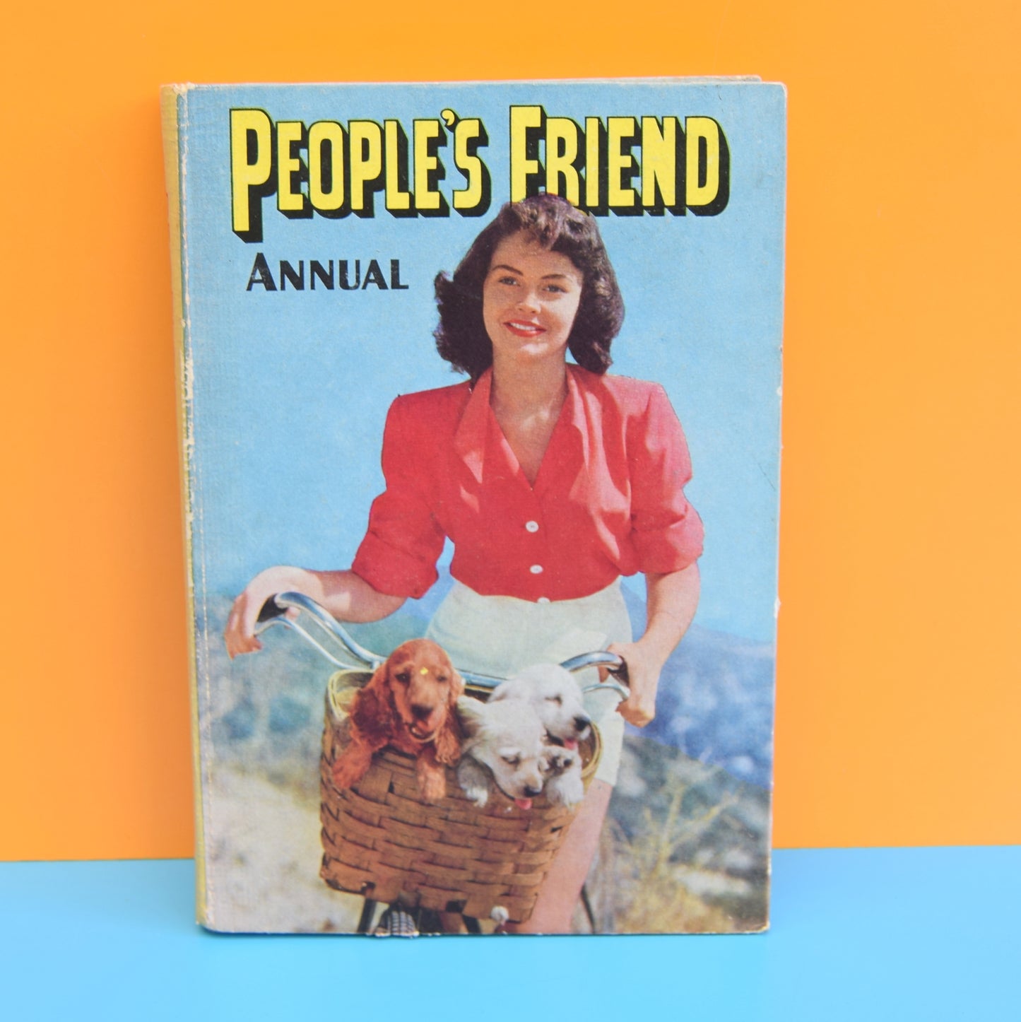 Vintage 1950s Peoples Friend Annual - Lovely Illustrations